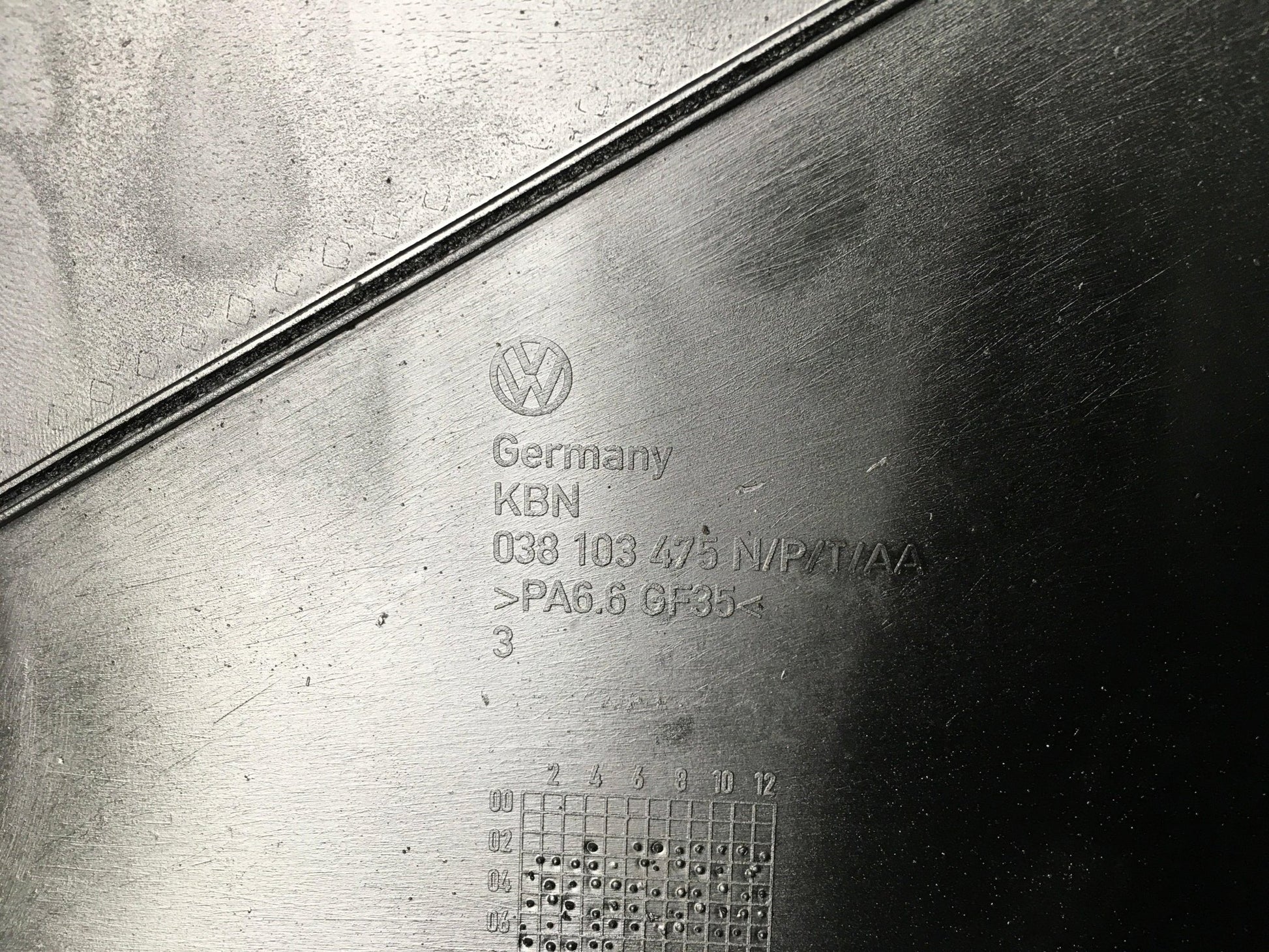 Tapa balancines VW 038103475 - 038103475