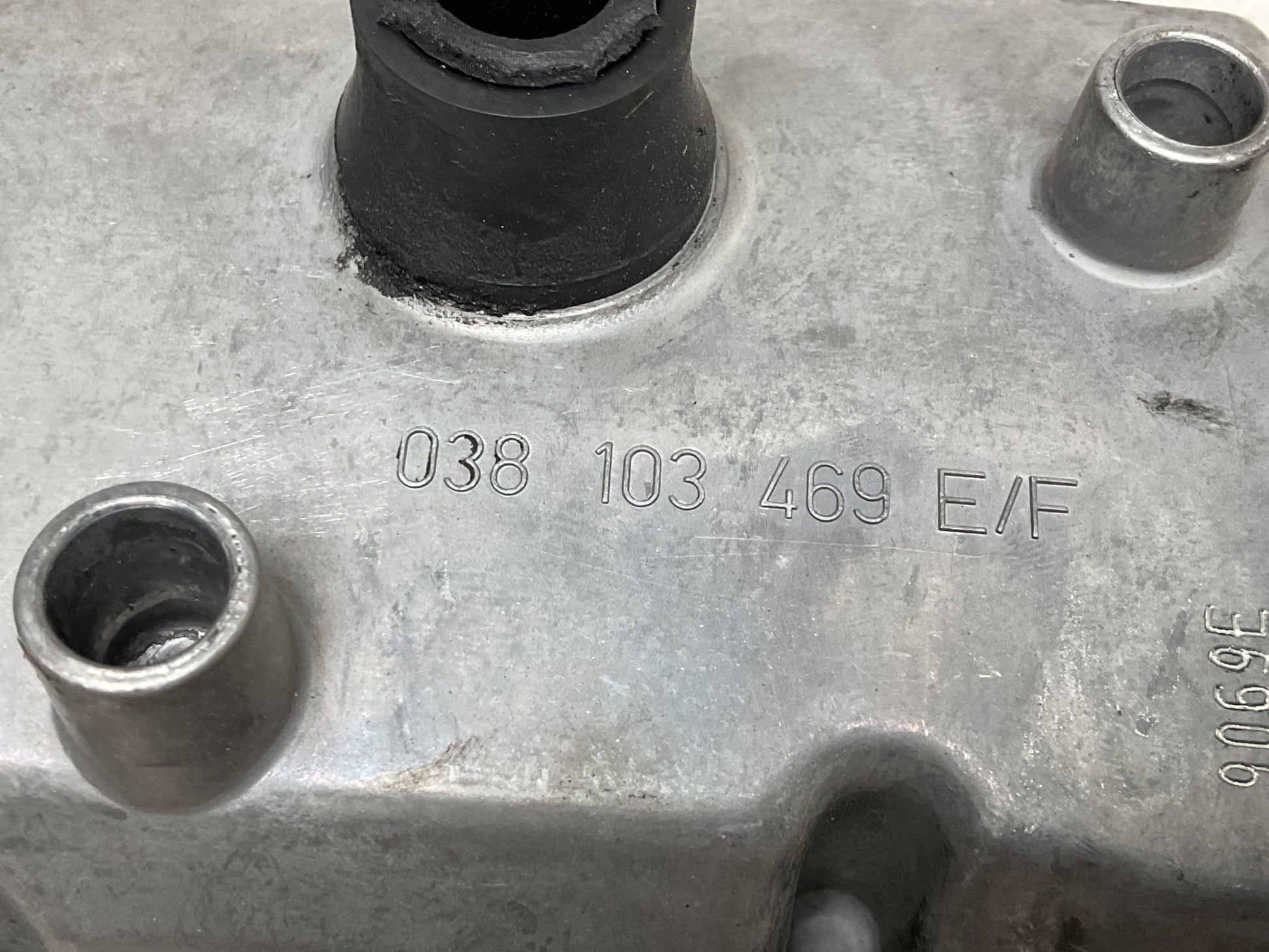 Tapa Balancines VW 1.9TDi 038103469E - 038103469E