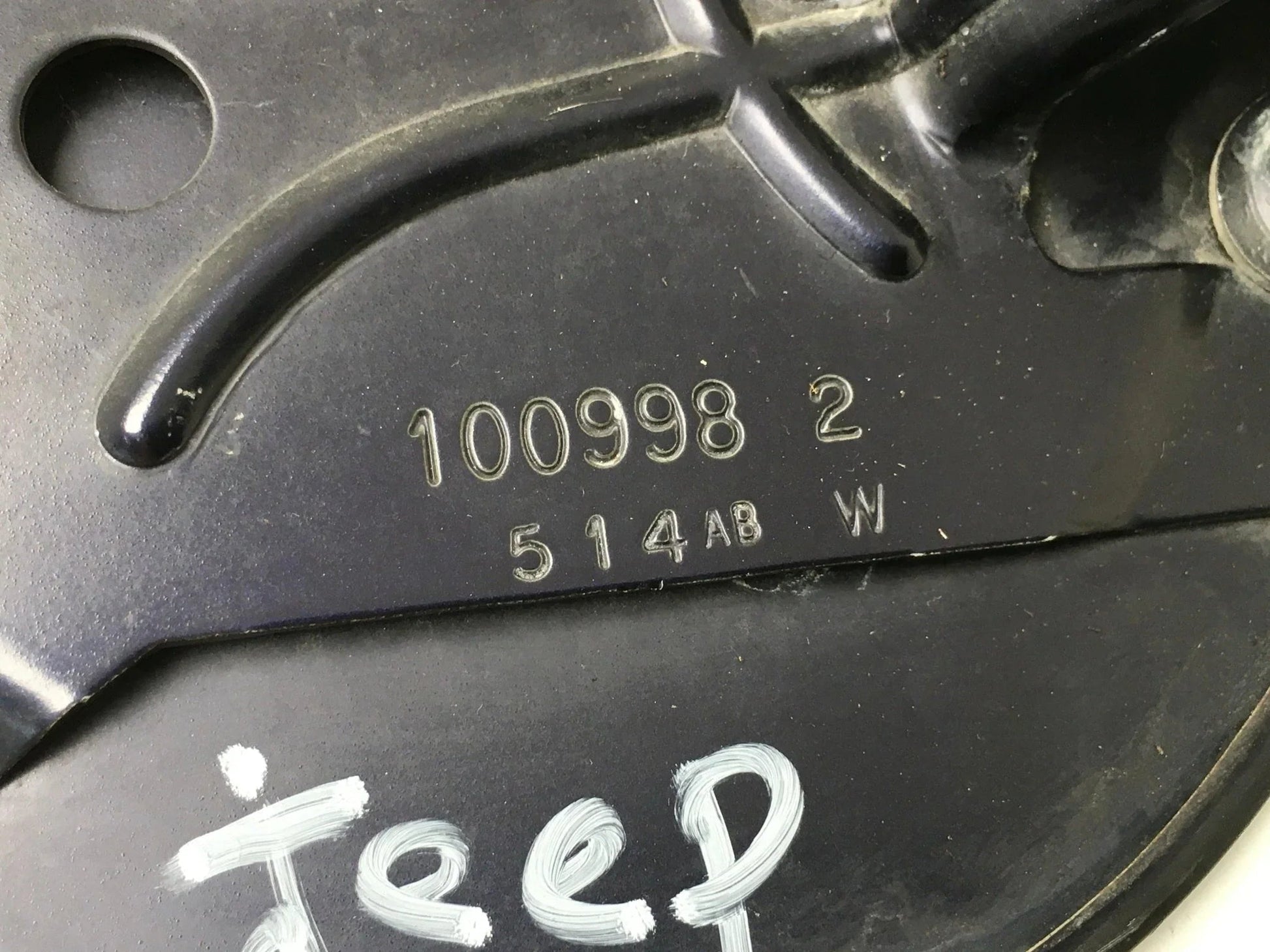 Tapa combustible Jeep GK WJ