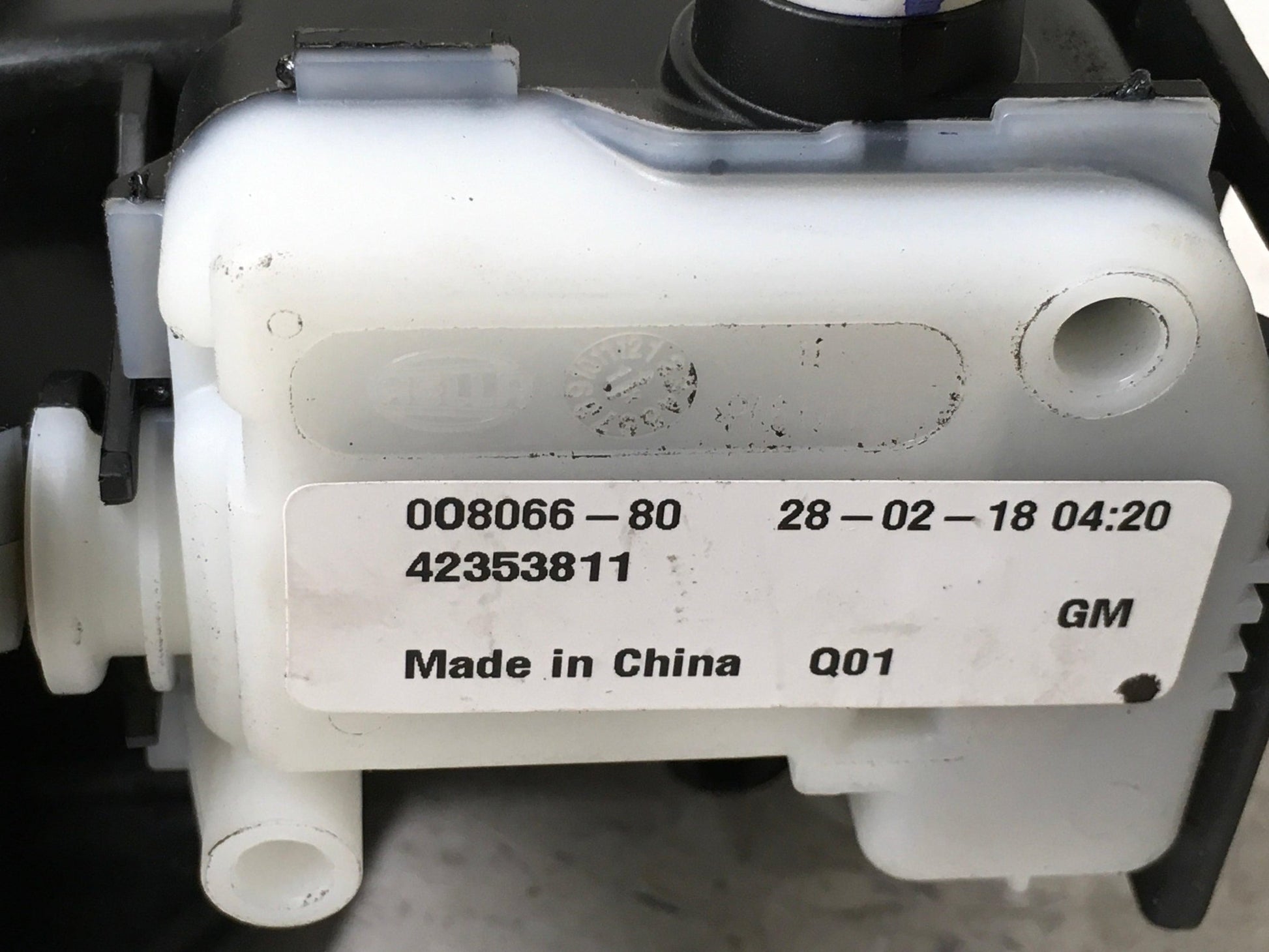 Tapa Combustible Opel Mokka A - 42353811