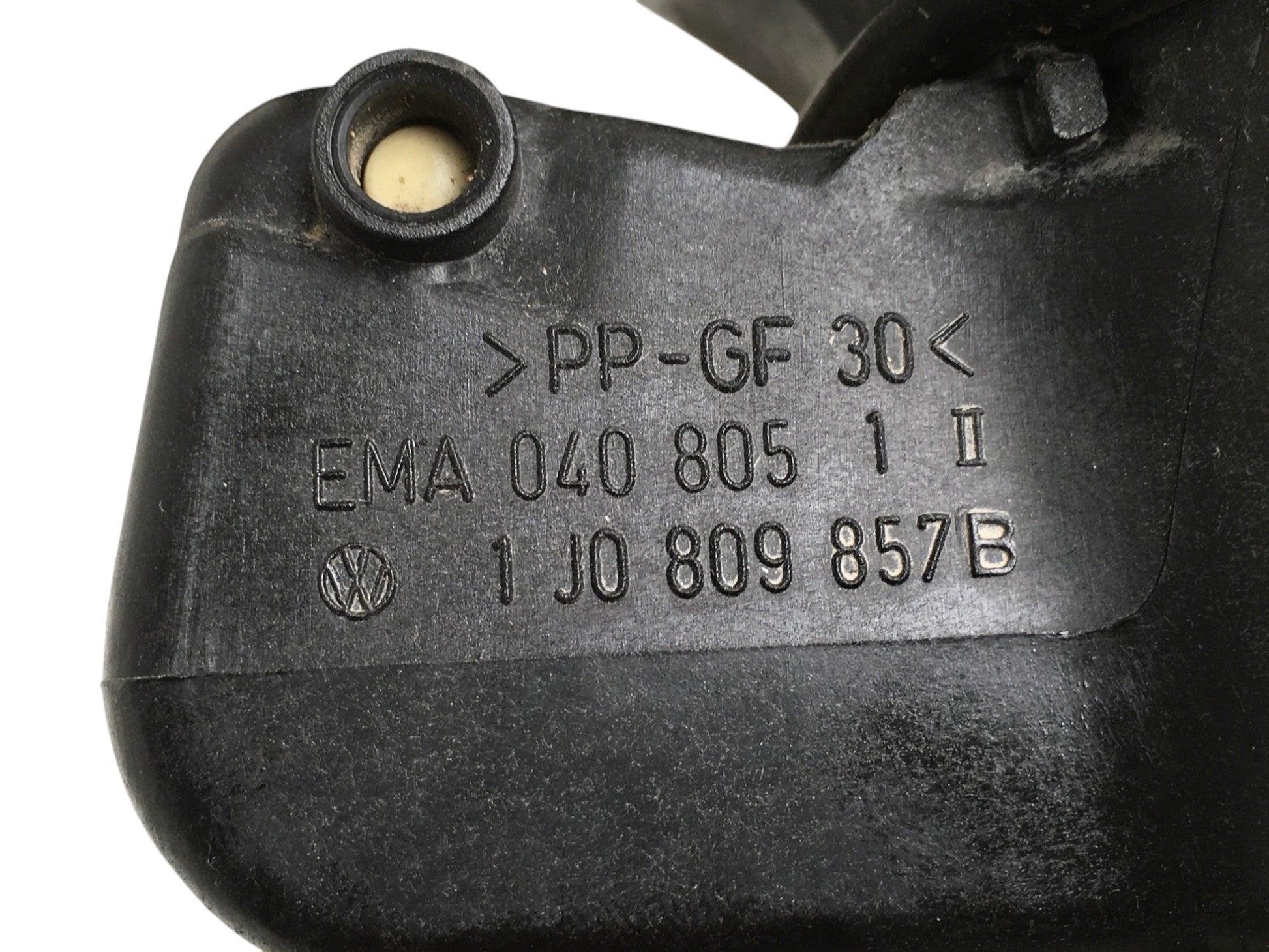 Tapa Combustible VW Golf IV - 1J0809857B