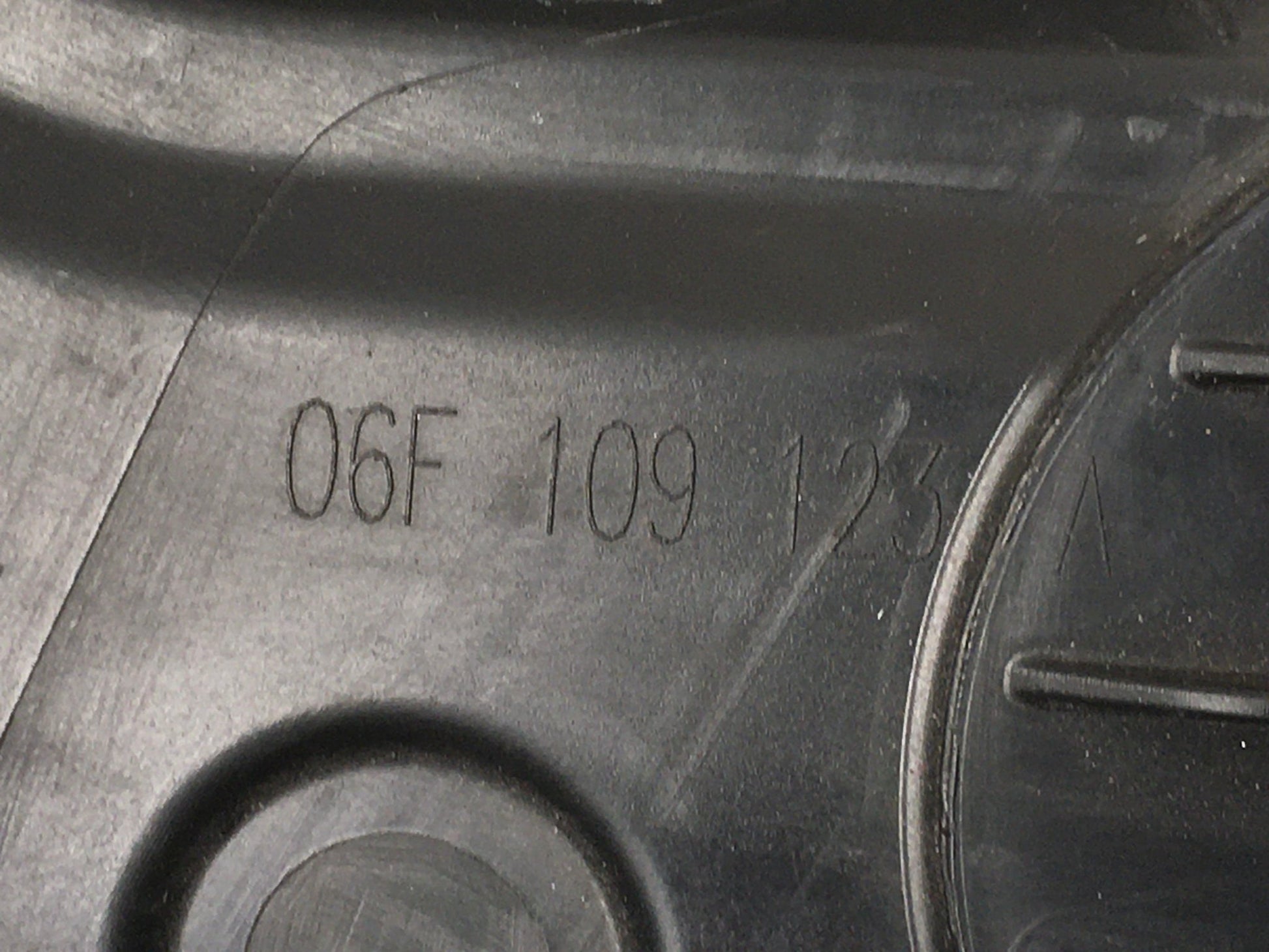 Tapa distribucion VW 06F109123 - 06F109123