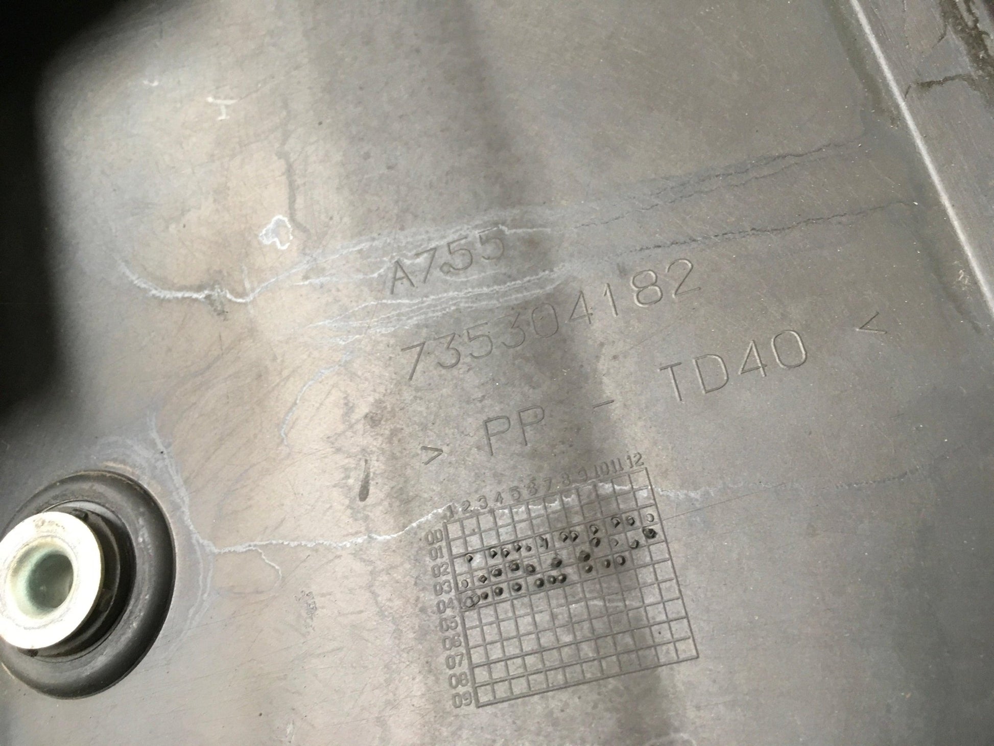 Tapa Motor Alfa Romeo 147 1.9JTD - 735304182