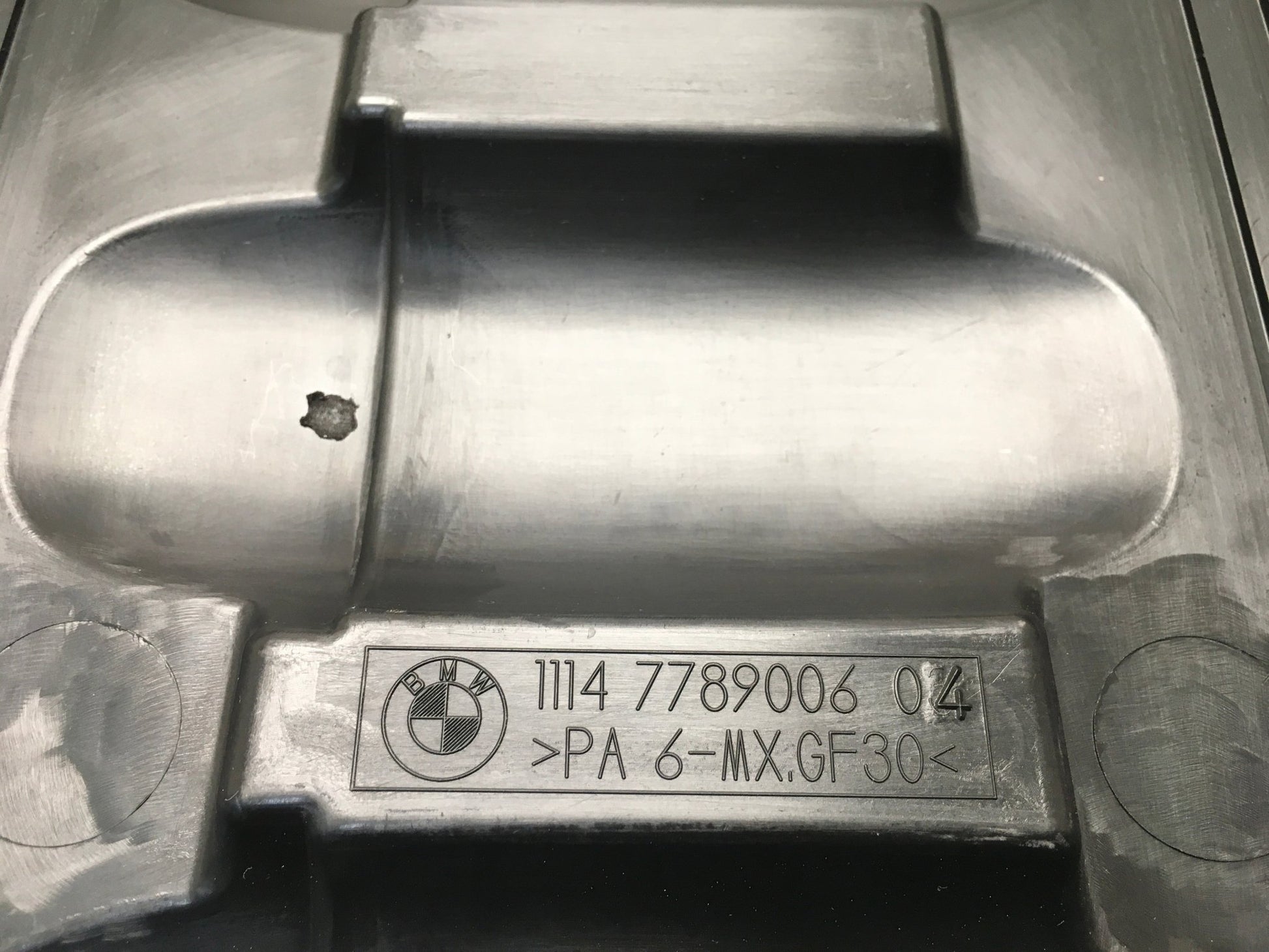 Tapa Motor BMW E90 E81 - 11147789006