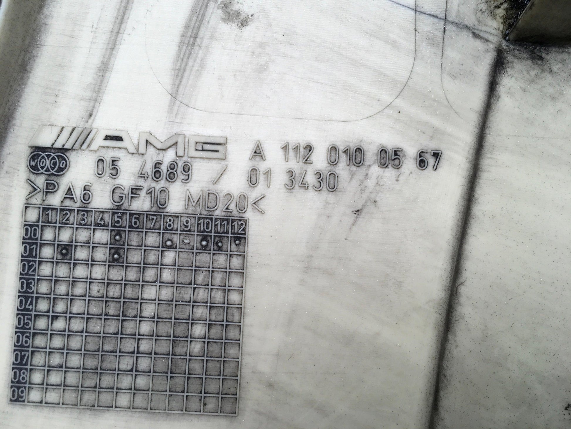 Tapa Motor Mercedes C32 AMG - A1120100567