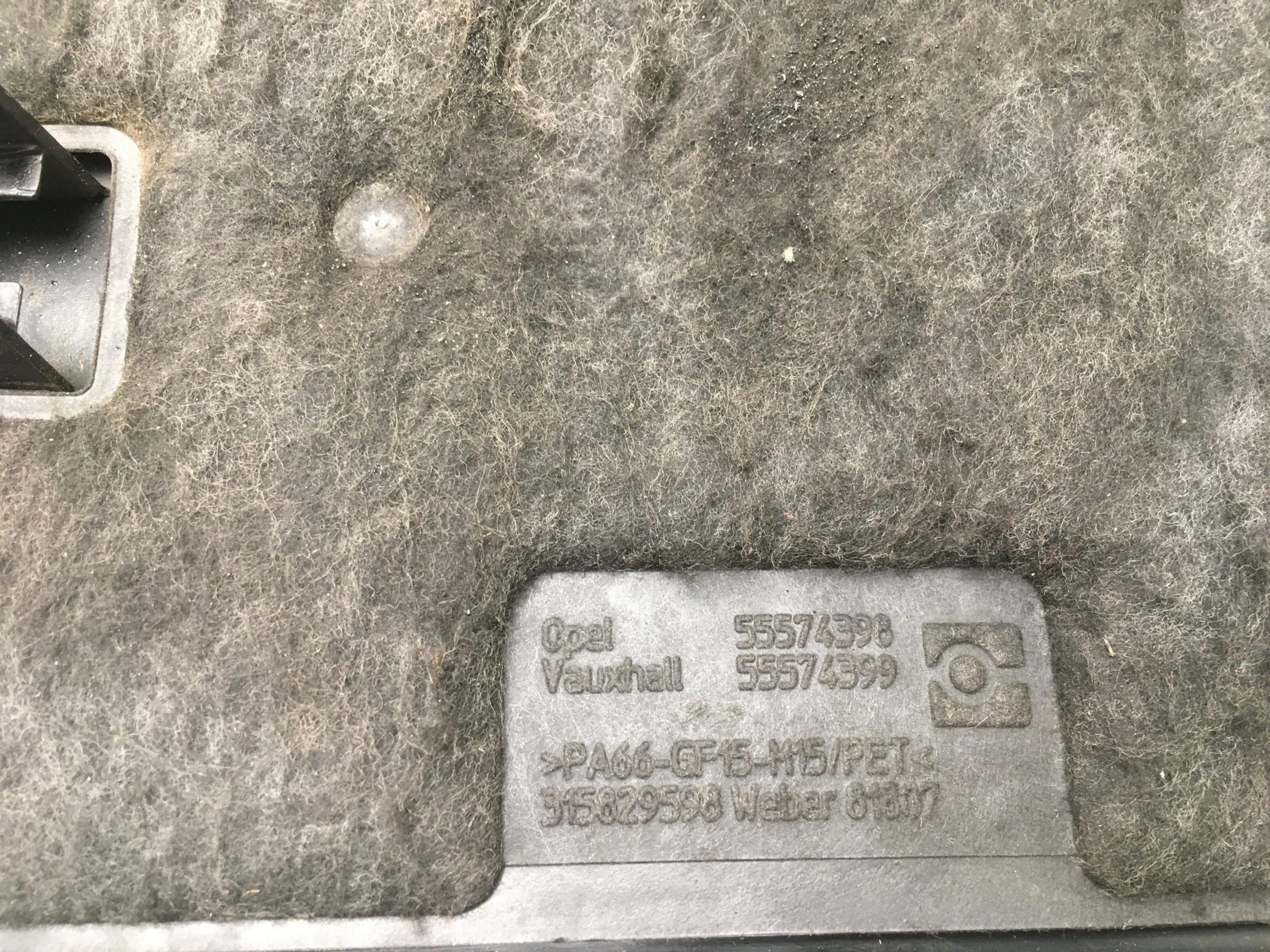 Tapa Motor Opel Corsa D - 55574399