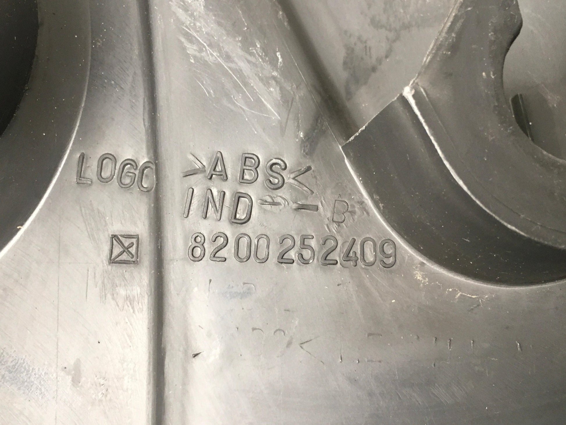 Tapa motor Renault 1.5 DCI 8200299952 - 8200299952