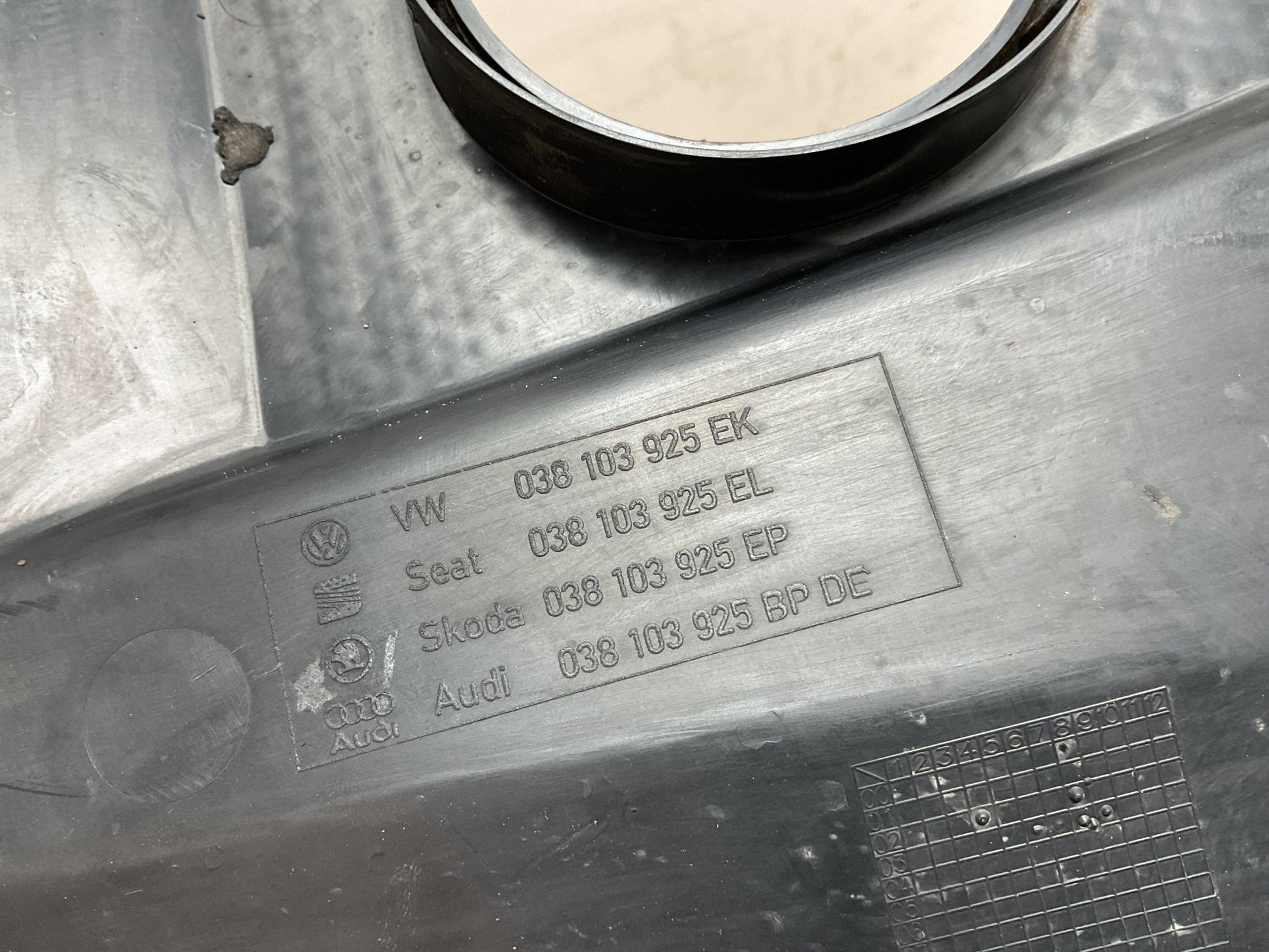 Tapa Motor Skoda Octavia 2004 - 2013 - 038103925EP