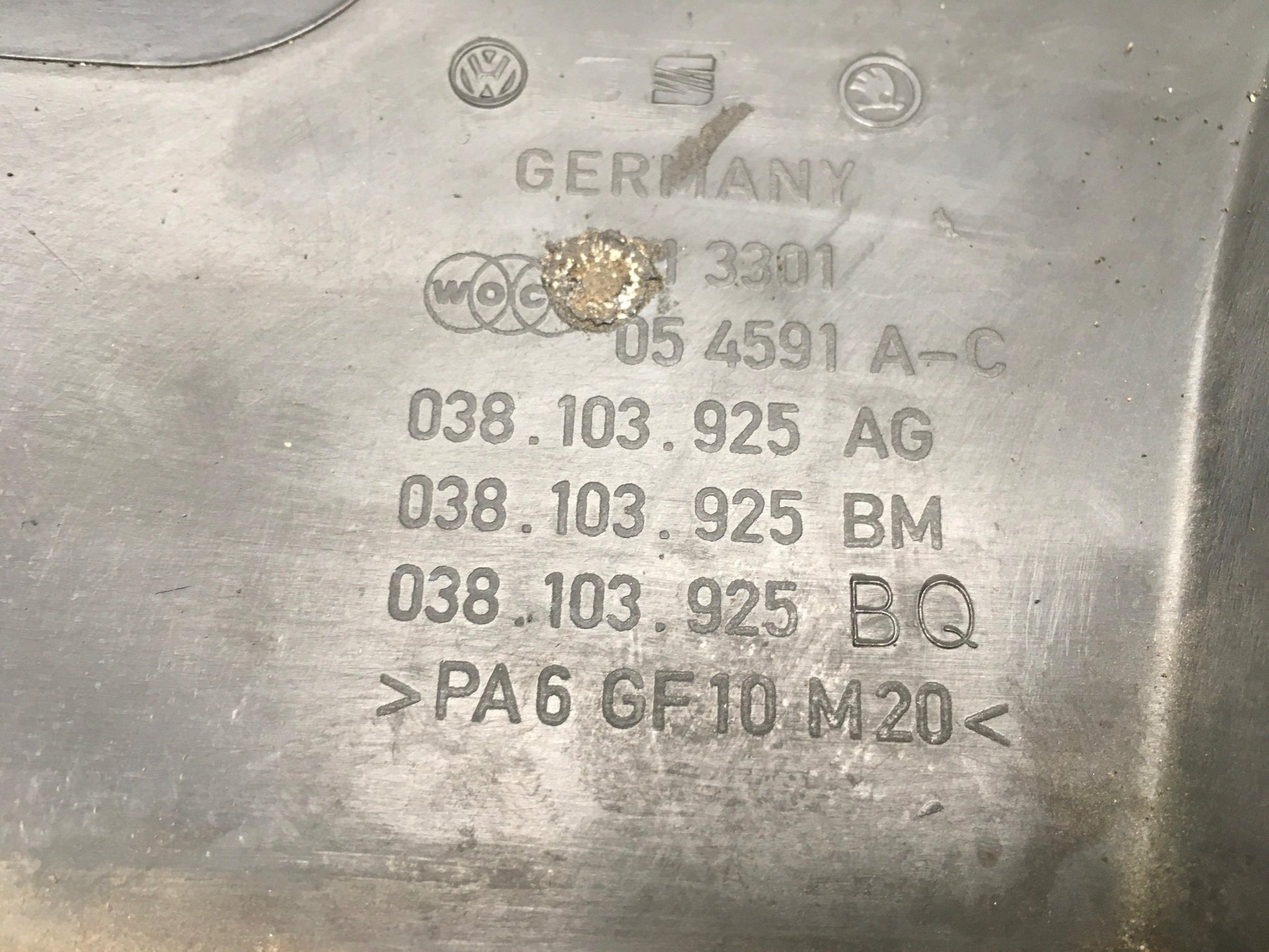 Tapa Motor VW 038103925AG - 038103925AG