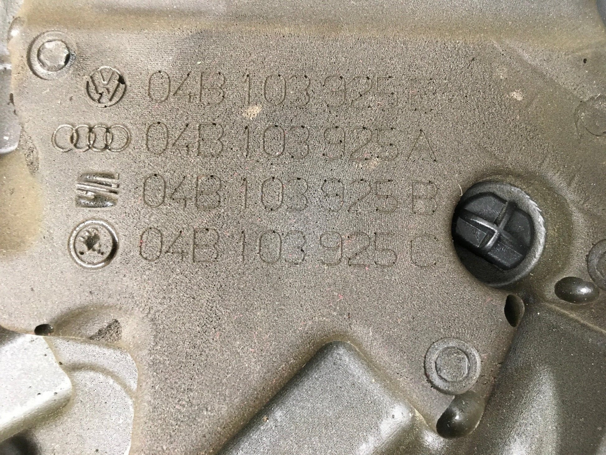 Tapa Motor VW 04B103925 1.4TDI - 04B103925E