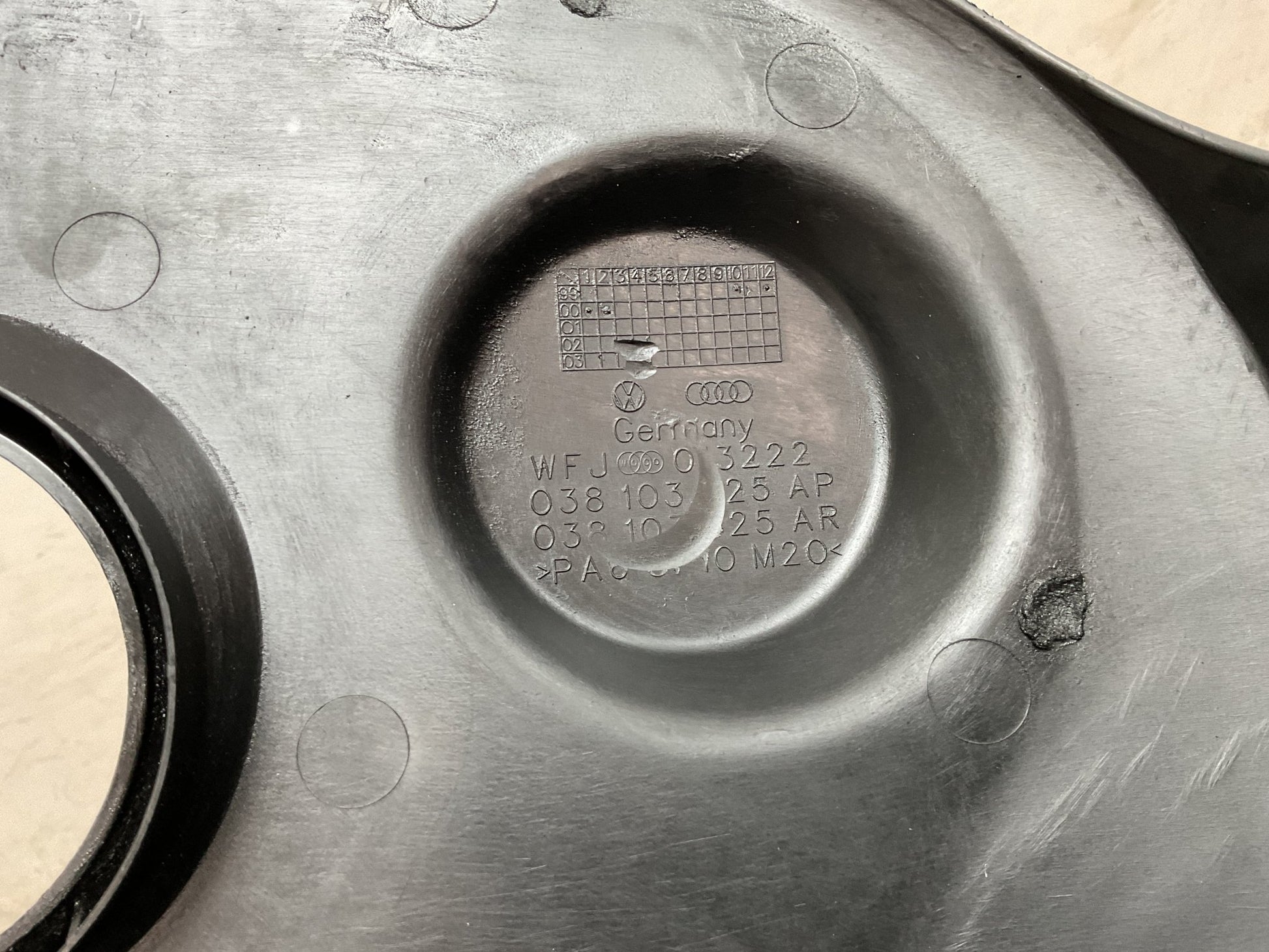 Tapa Motor VW Passat B5 1996-2005 - 038103925AP