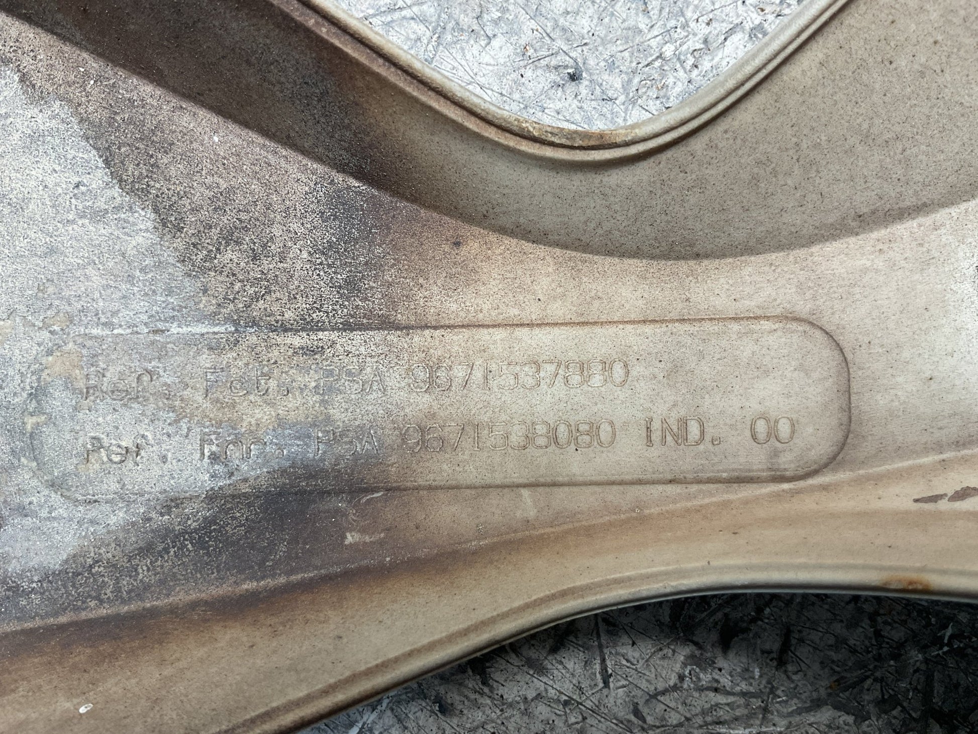 Tapacubos Citroen C3 Picasso - 9671537880