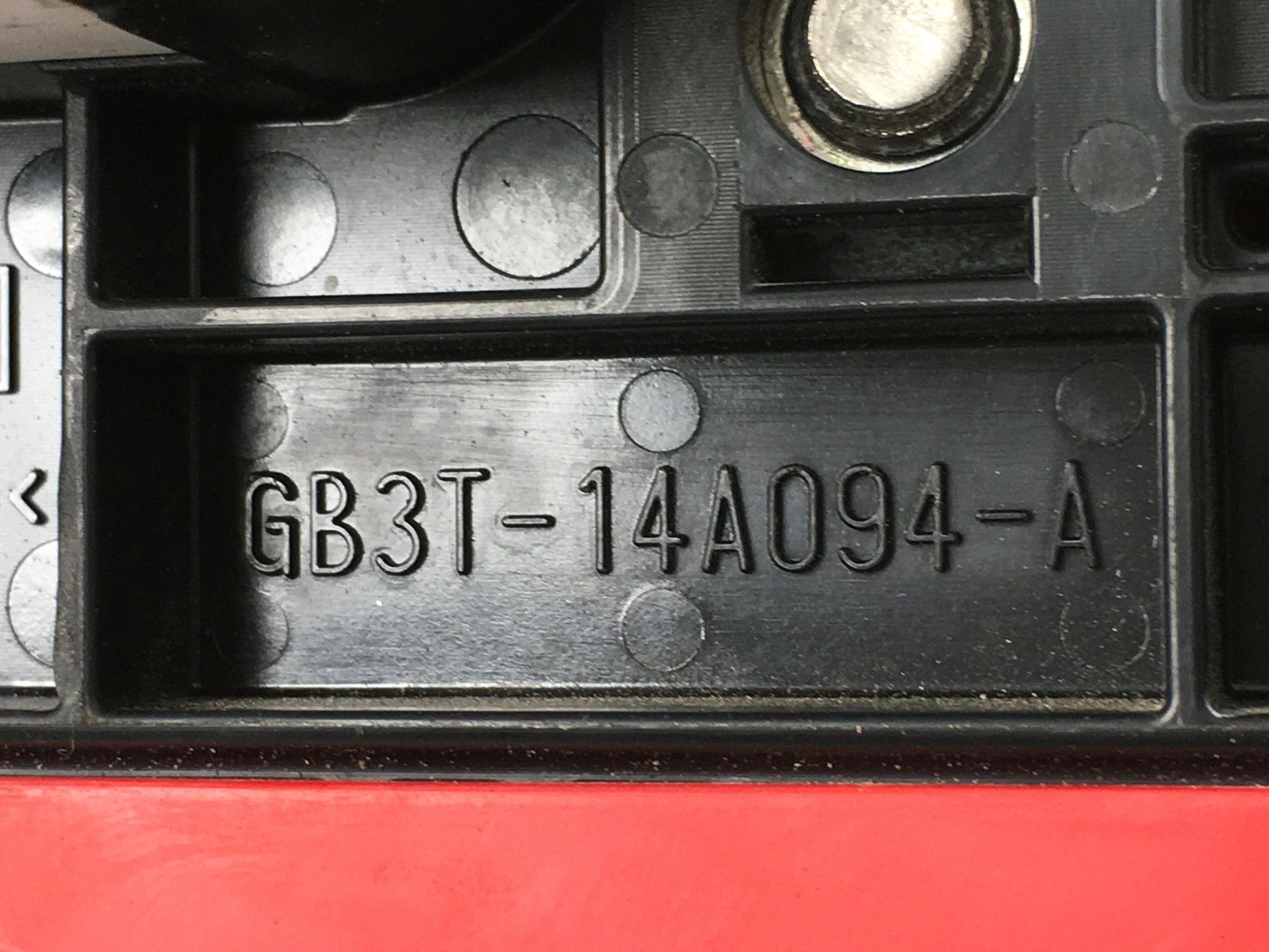 Terminal positivo bateria Ford Ranger TKE - GB3T14A094A