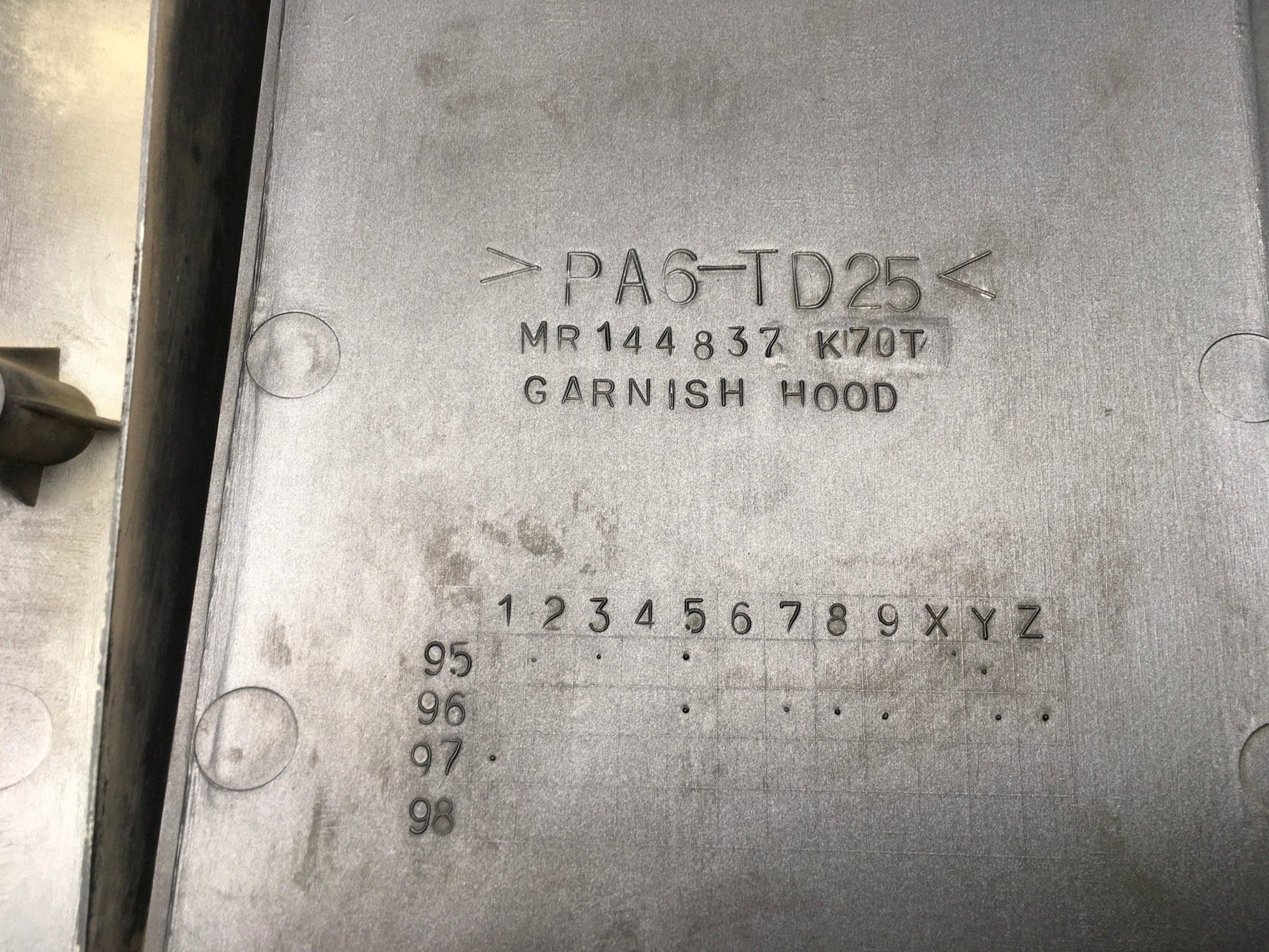 Toma aire Capo Mitsubishi L200 K60 70 - MR144837 _
