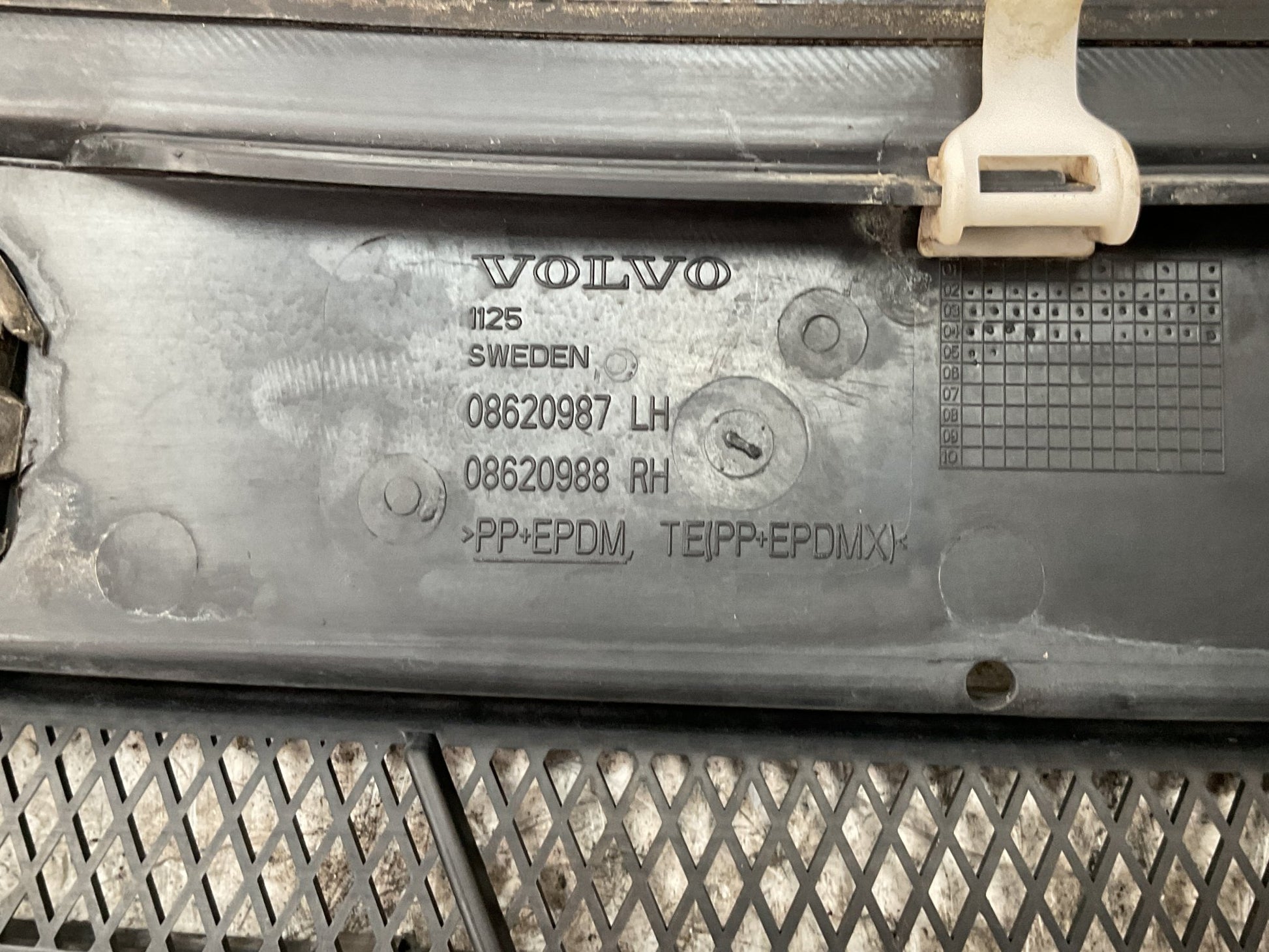 Torpedo Volvo XC90 I - 08620987