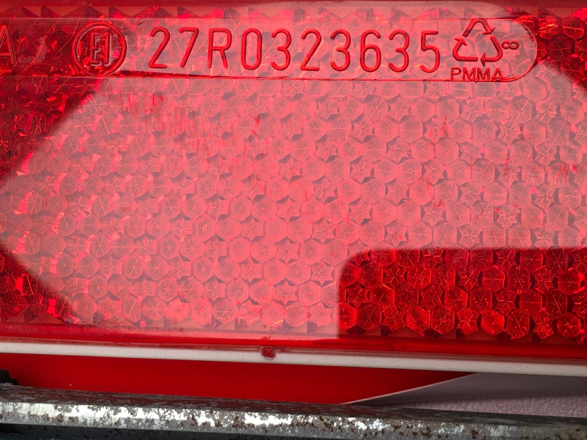 Triangulo emergencia 27R0323635 - 27R0323635