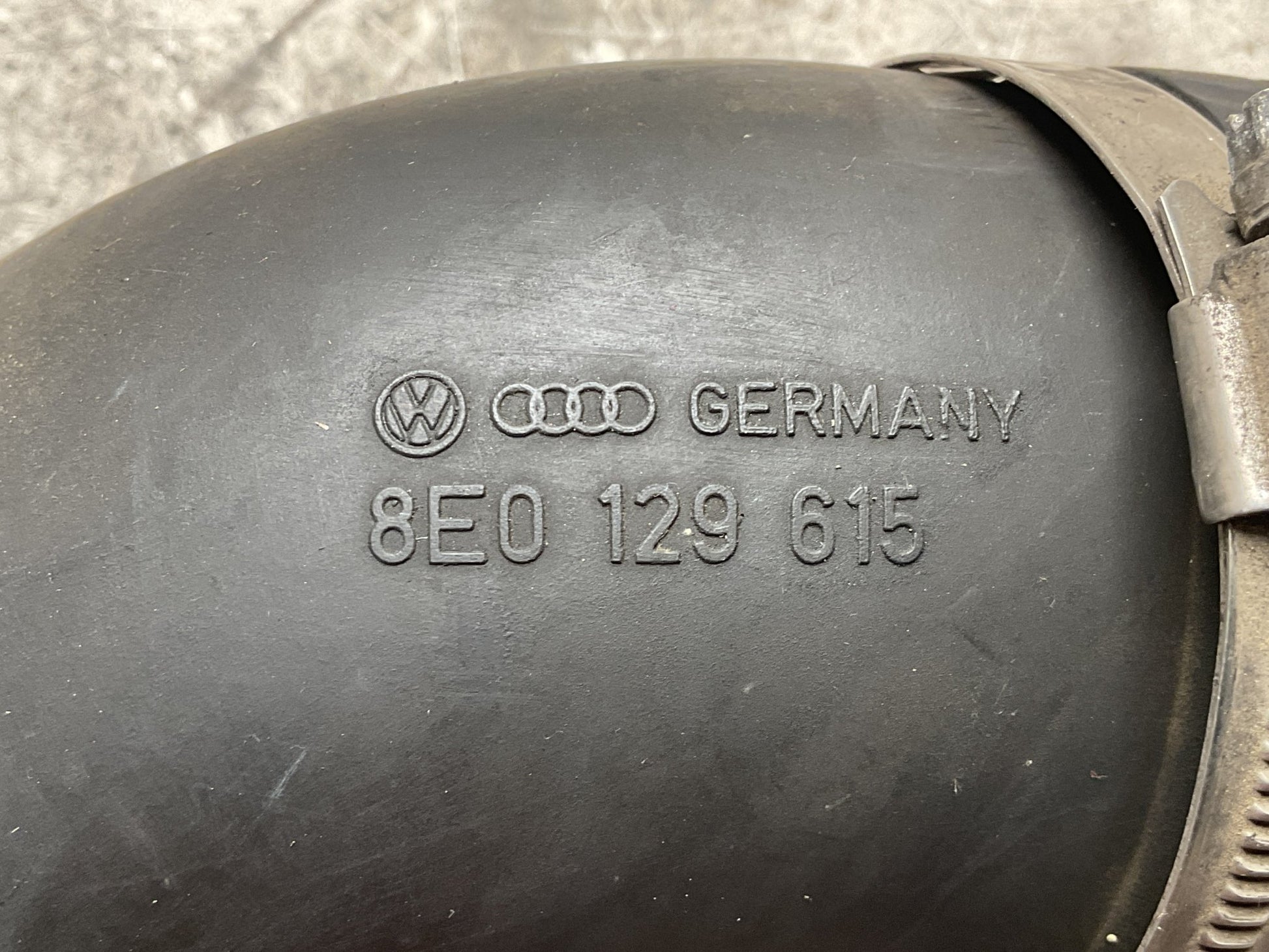 Tubo Admision Audi A4 Seat Exeo 8E0129615 - 8E0129615