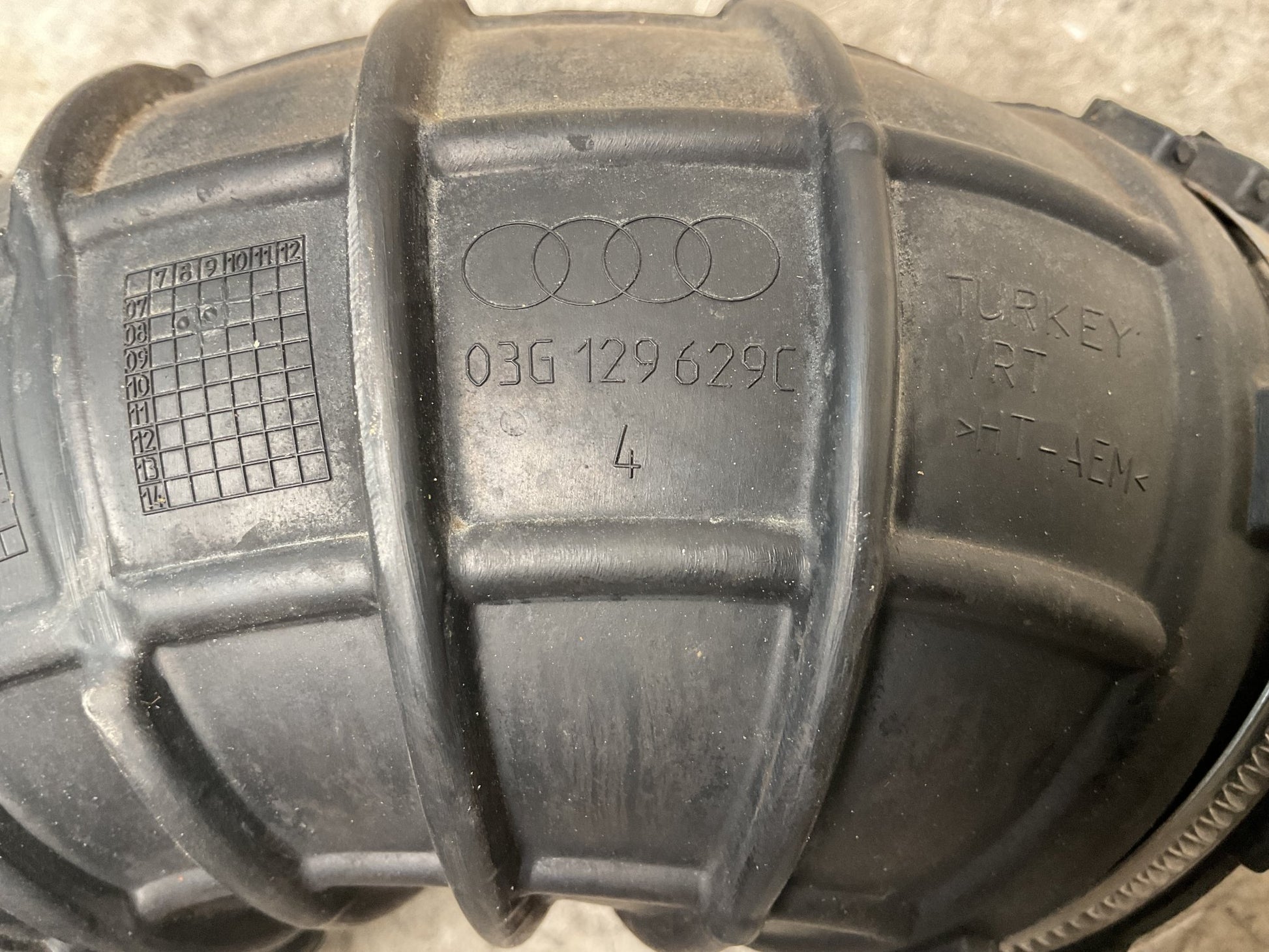 Tubo Admision Audi Q5 A4 03G129629C - 03G129629C