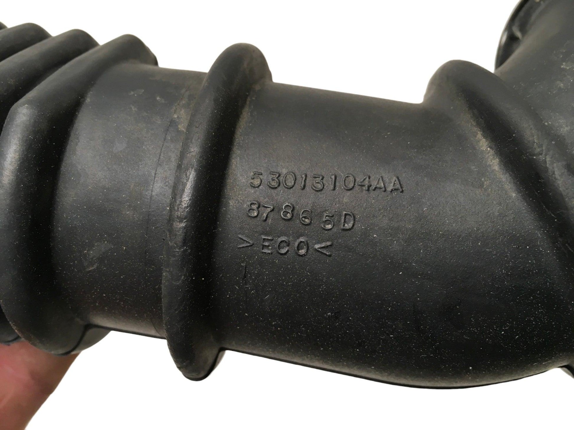 Tubo Admision Jeep Cherokee 3 KJ - 53013104AA