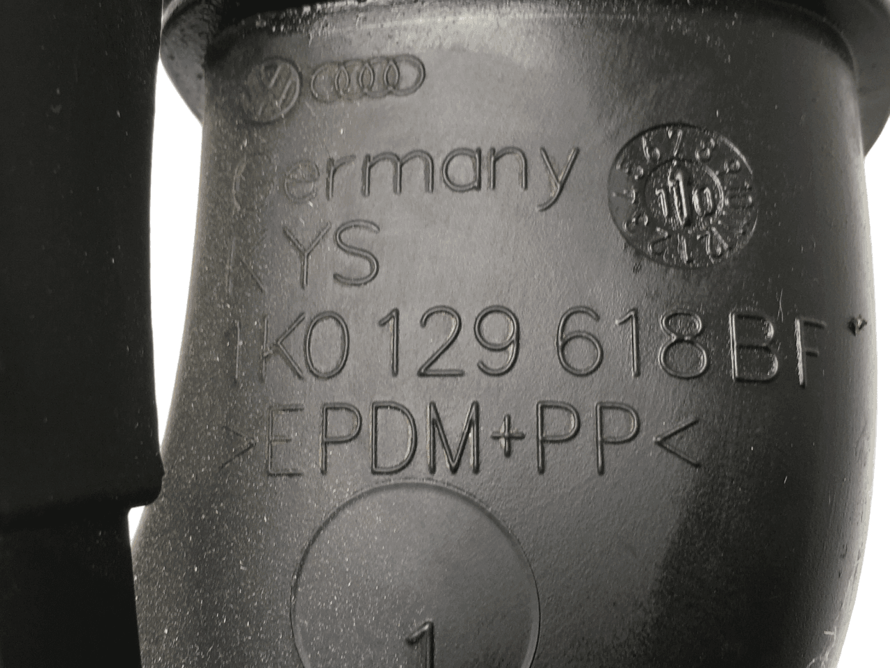 Tubo admision VW 1KD805962 1K0129618BF - 1KD805962