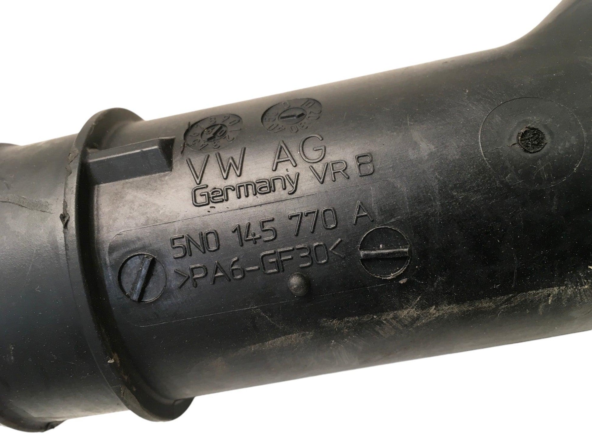 Tubo admision VW 5N0145770A - 5N0145770A