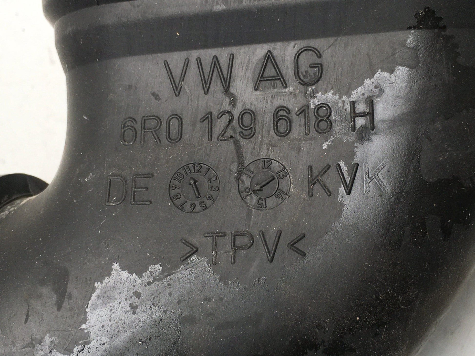 Tubo Admision VW 6R0129618H - 6R0129618H