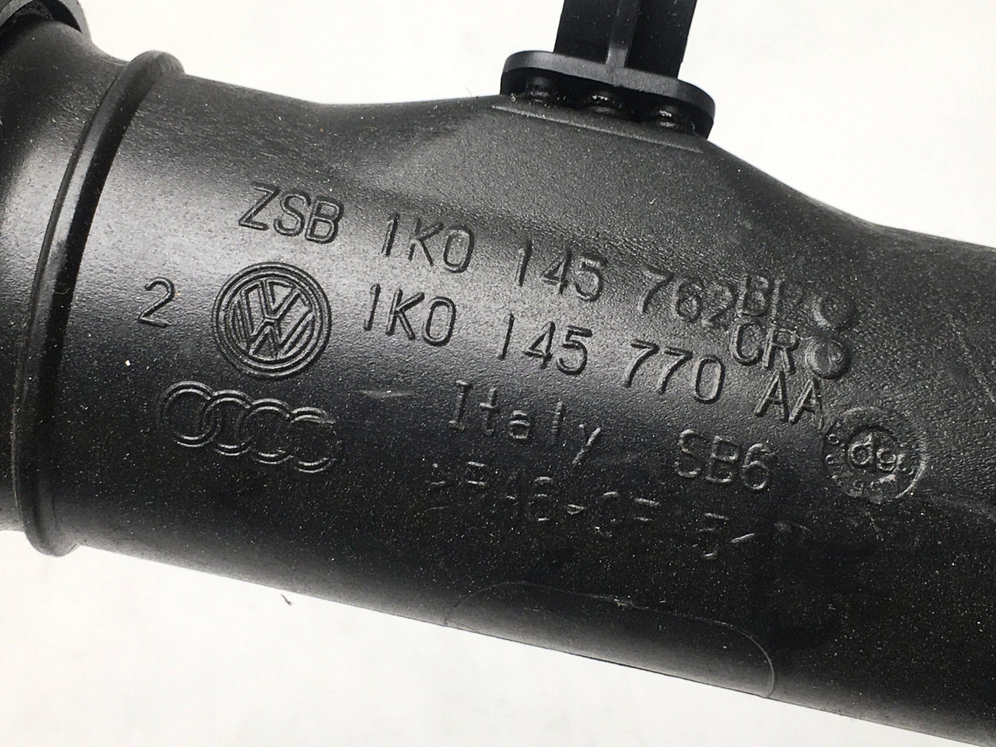 Tubo de intercooler para VW 1K0145770 - 1K0145762