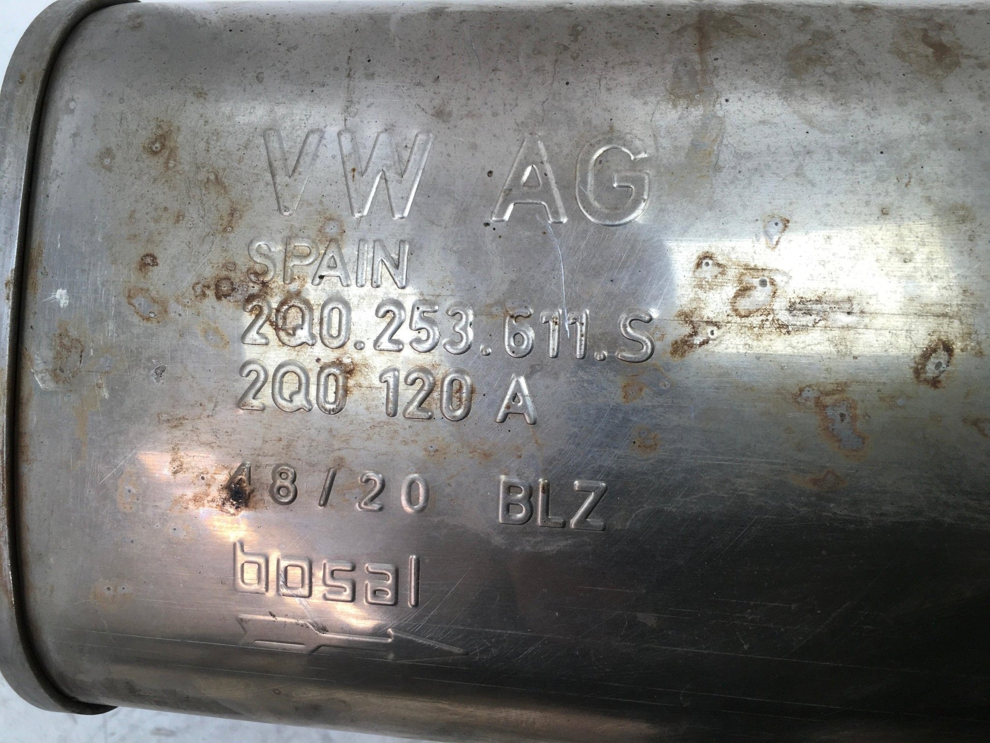 Tubo escape VW 2Q0253611S - 2Q0253611S