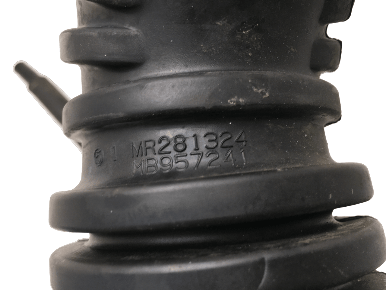 Tubo intercooler Mitsubishi Pajero II - MR281324