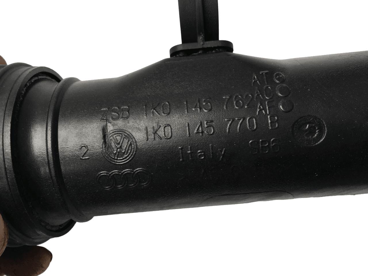 Tubo intercooler VAG 1K0145770B - 1K0145770B