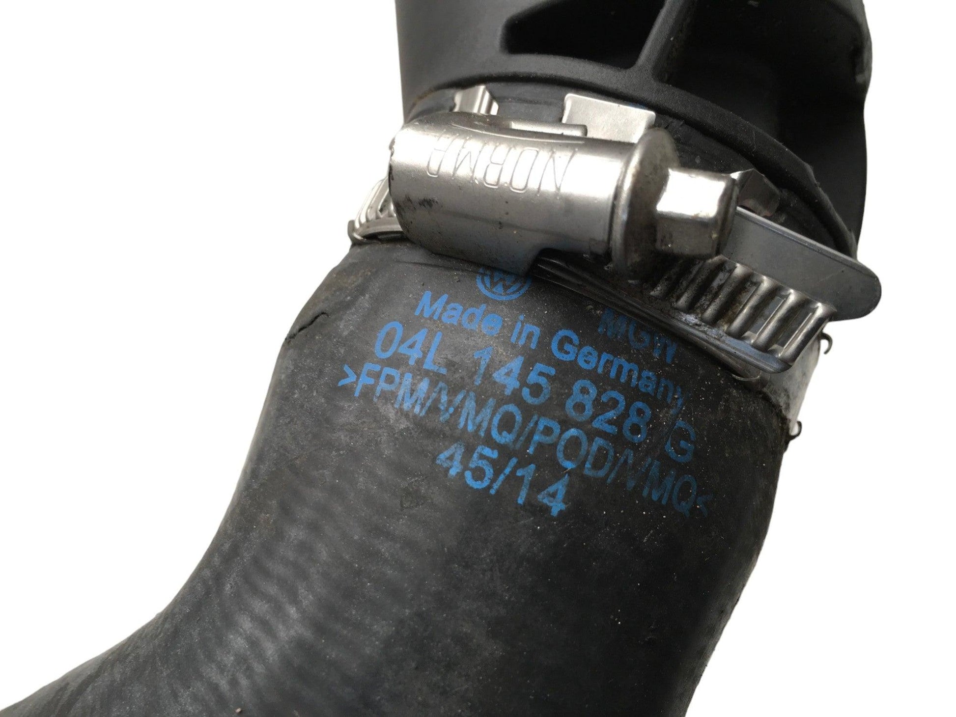 Tubo Intercooler VW 04L131111T - 04L131111T