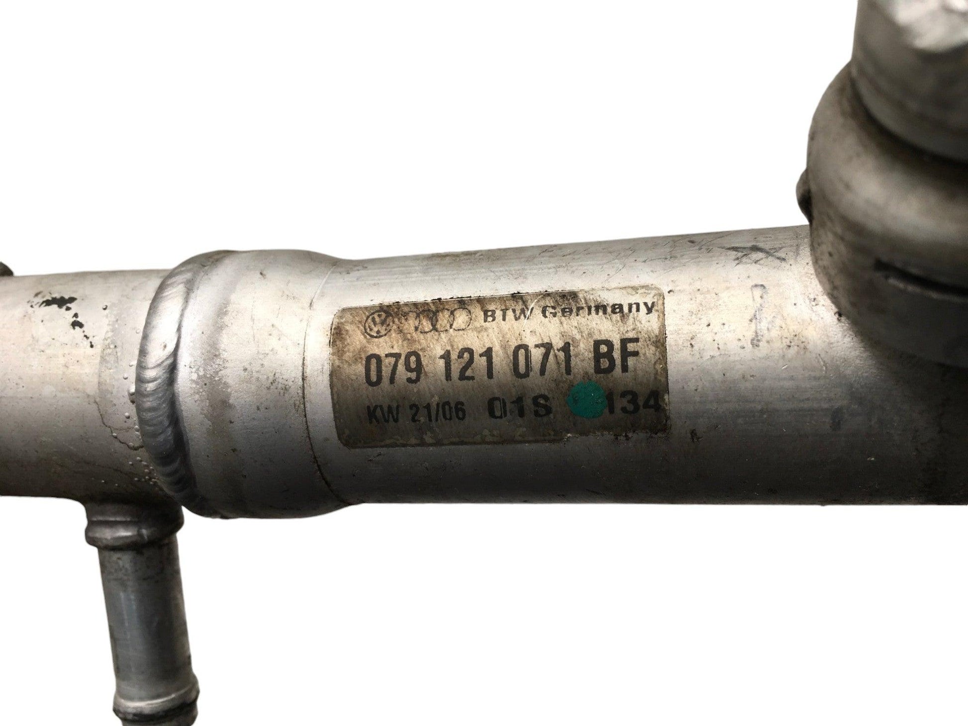 Tubo refrigerante Audi 079121071BF - 079121071BF