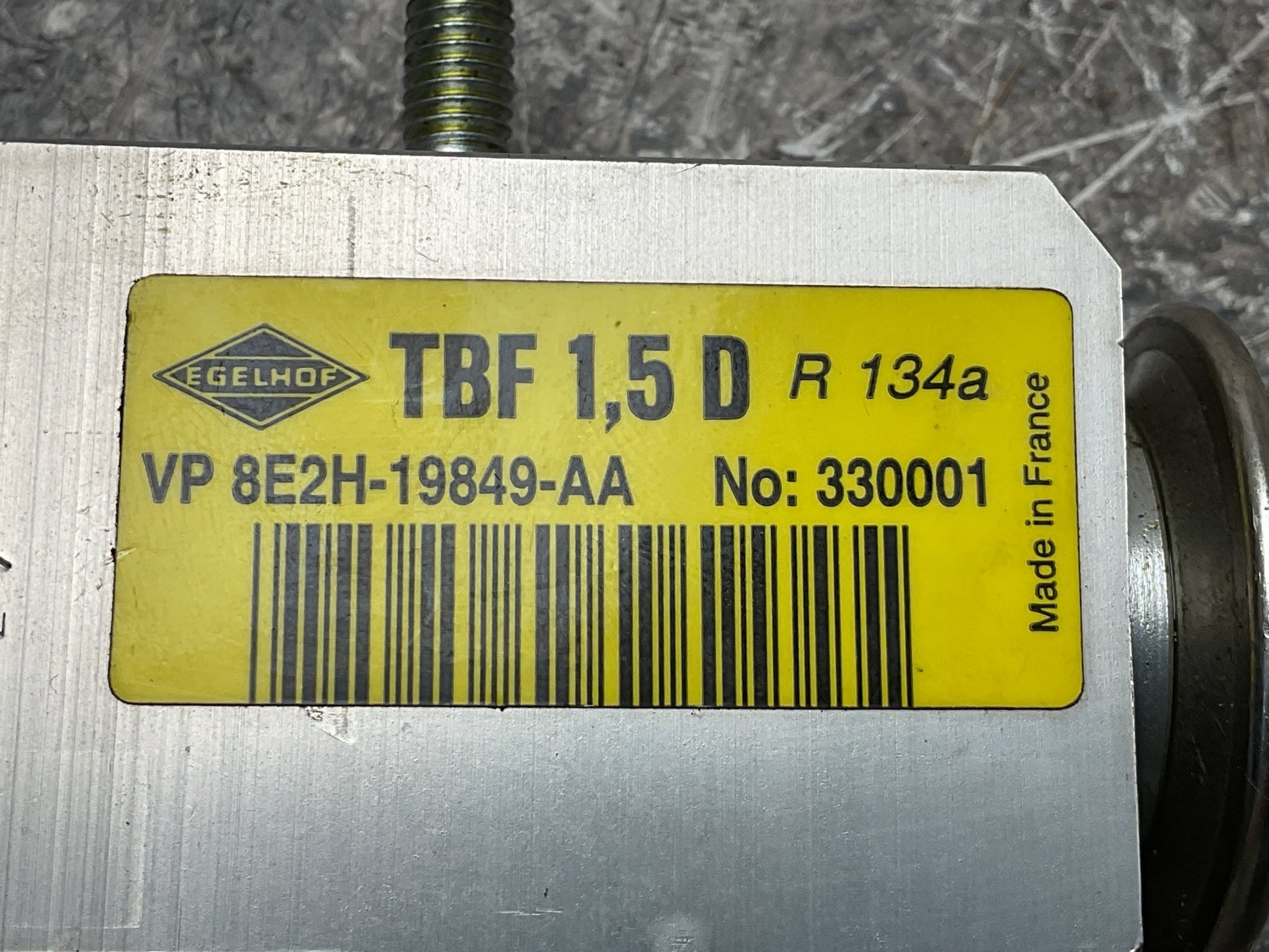 Valvula Expansion A/C Ford Fiesta 08 - 17 - 8E2H19849AA