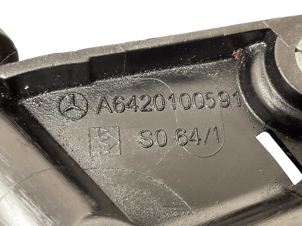 Valvula Solenoide Mercedes A6420160381 - A6420160381