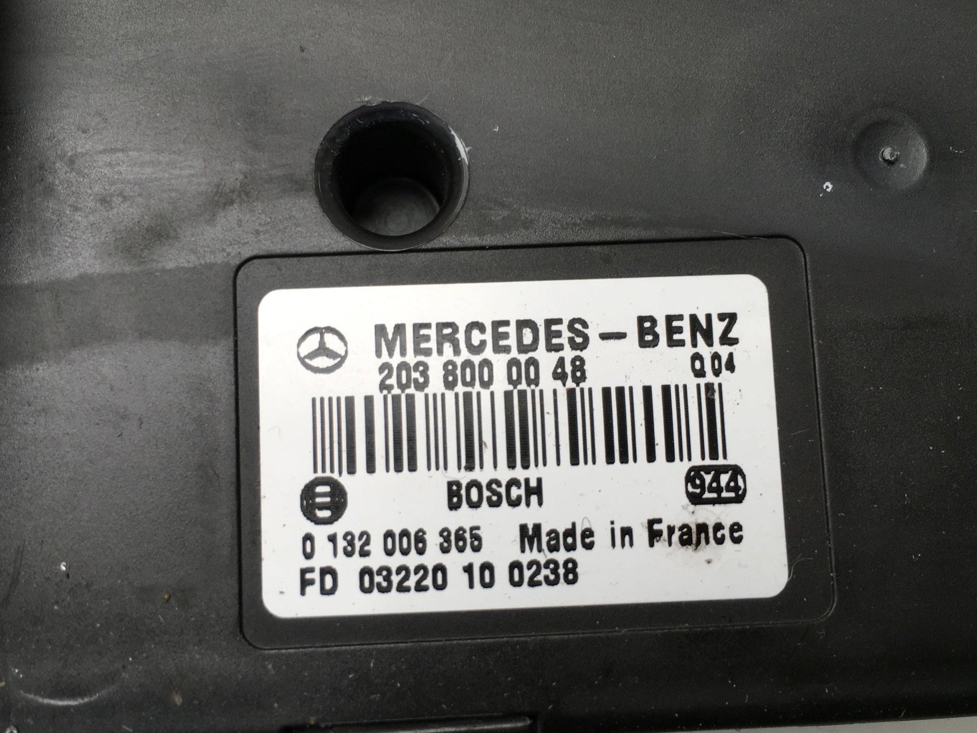 Valvula vacio Mercedes 2038000048 - 2038000048