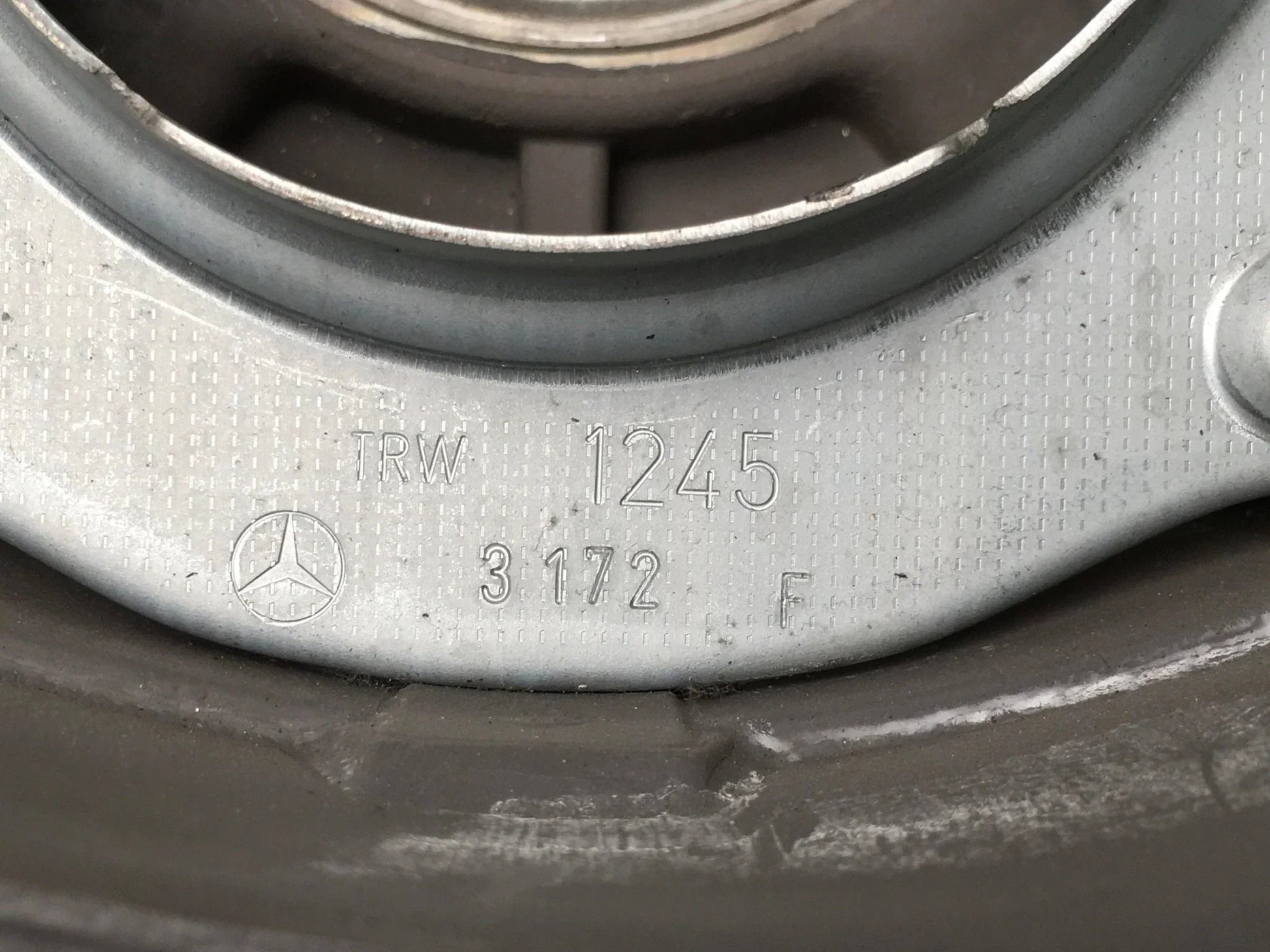 Volante Mercedes E 2114602103