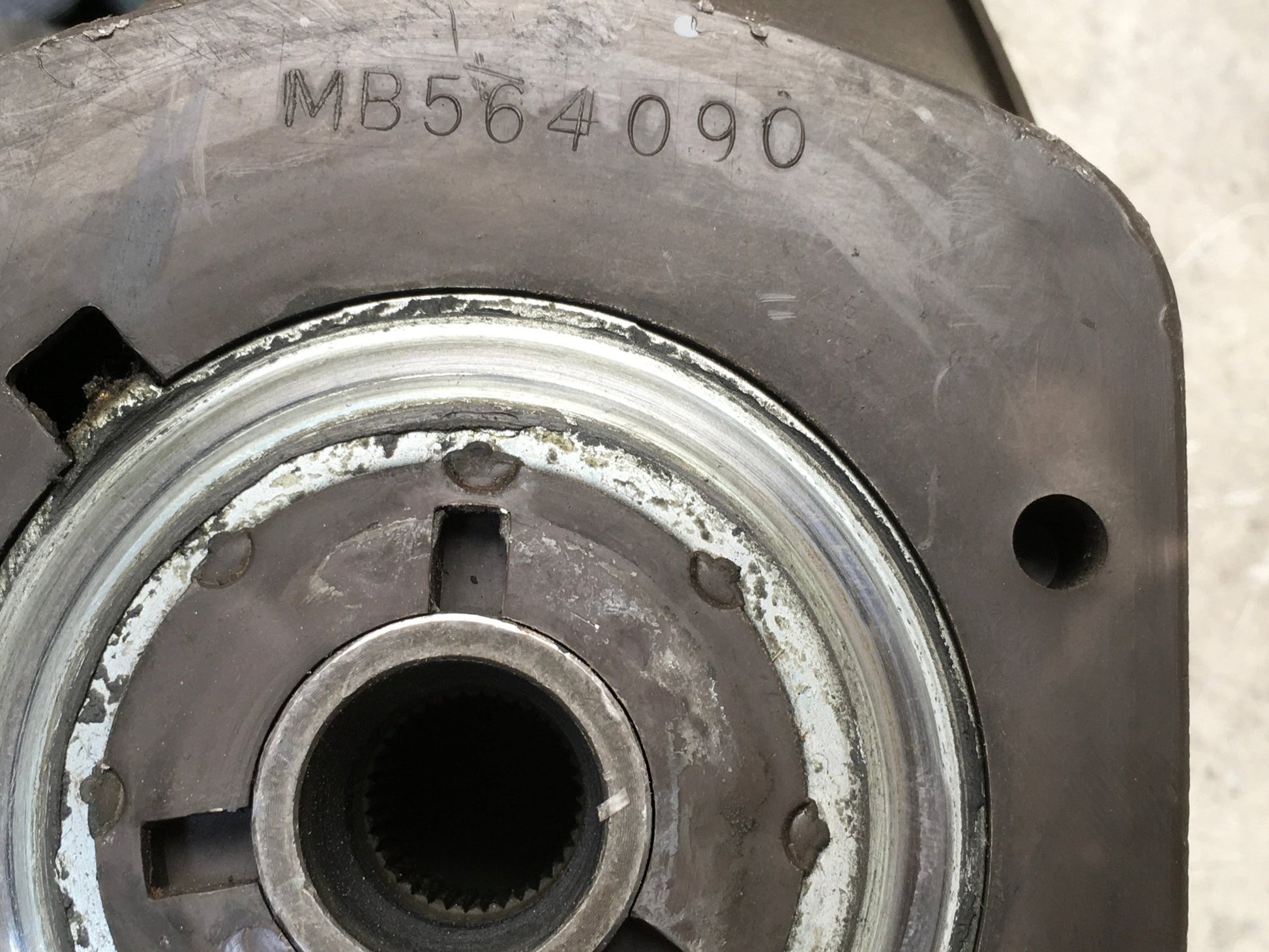 Volante Mitsubishi Montero I L040 - MB564090