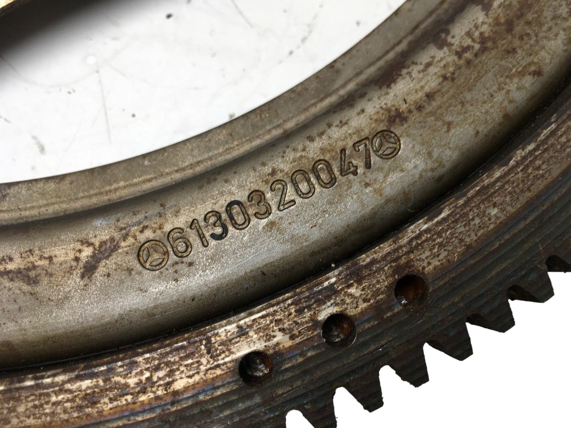 Volante motor Mercedes 6130320047 - 6130320047