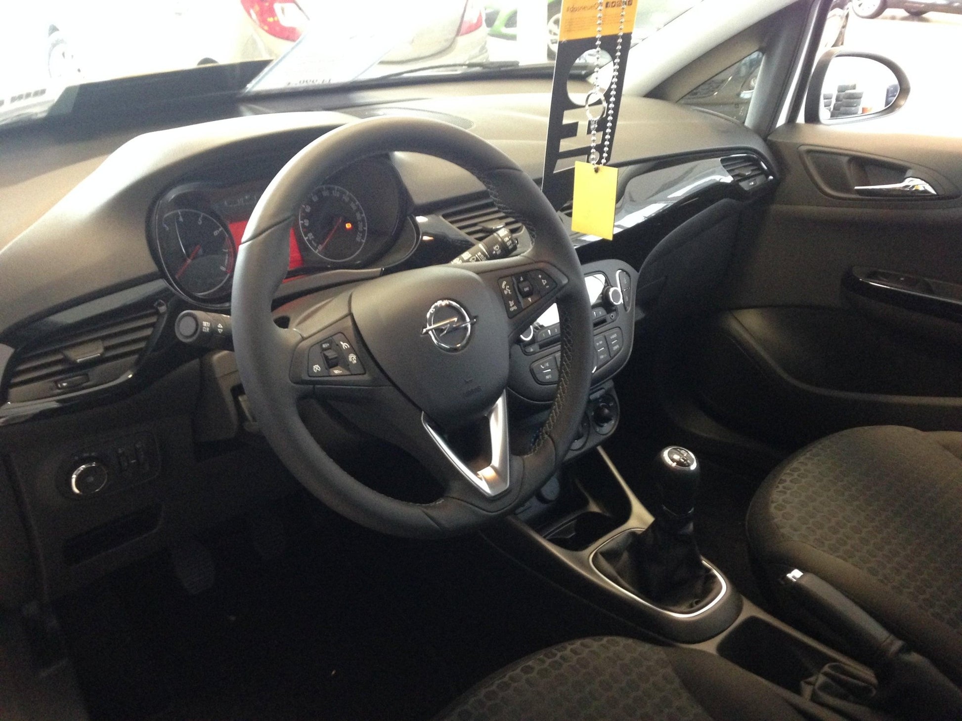 Volante Opel Corsa E - 453798480
