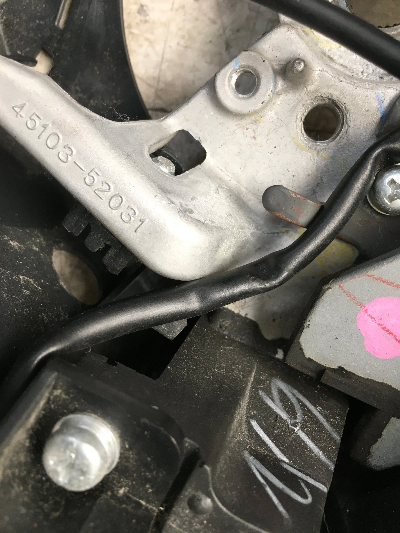 Volante Toyota Urban Cruiser II P11 - 4510352031