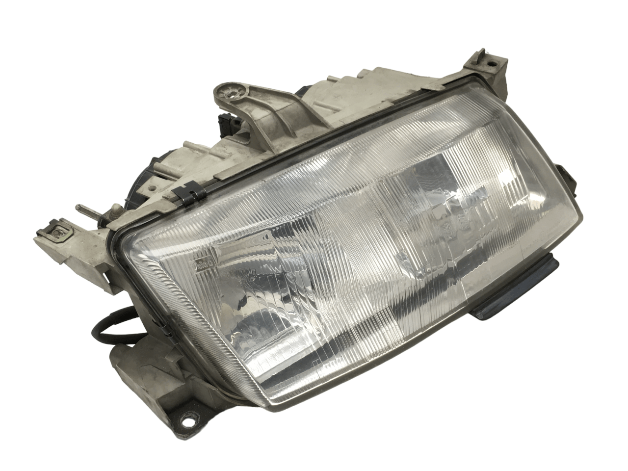 Faro derecho Saab 9-5 - AutoRR 04HCR375