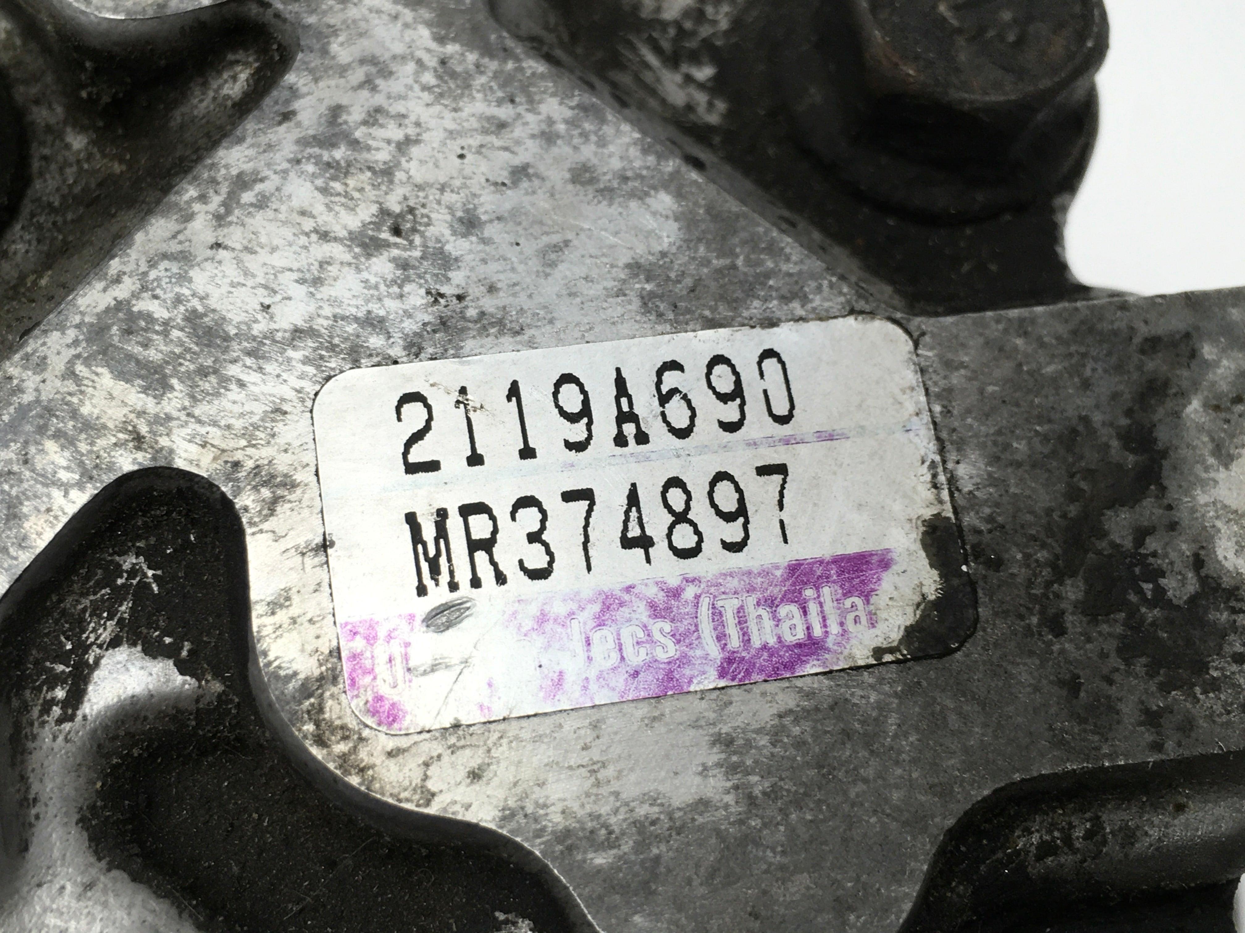 Bomba dirección Mitsubishi L200 MR374897 - AutoRR MR374897