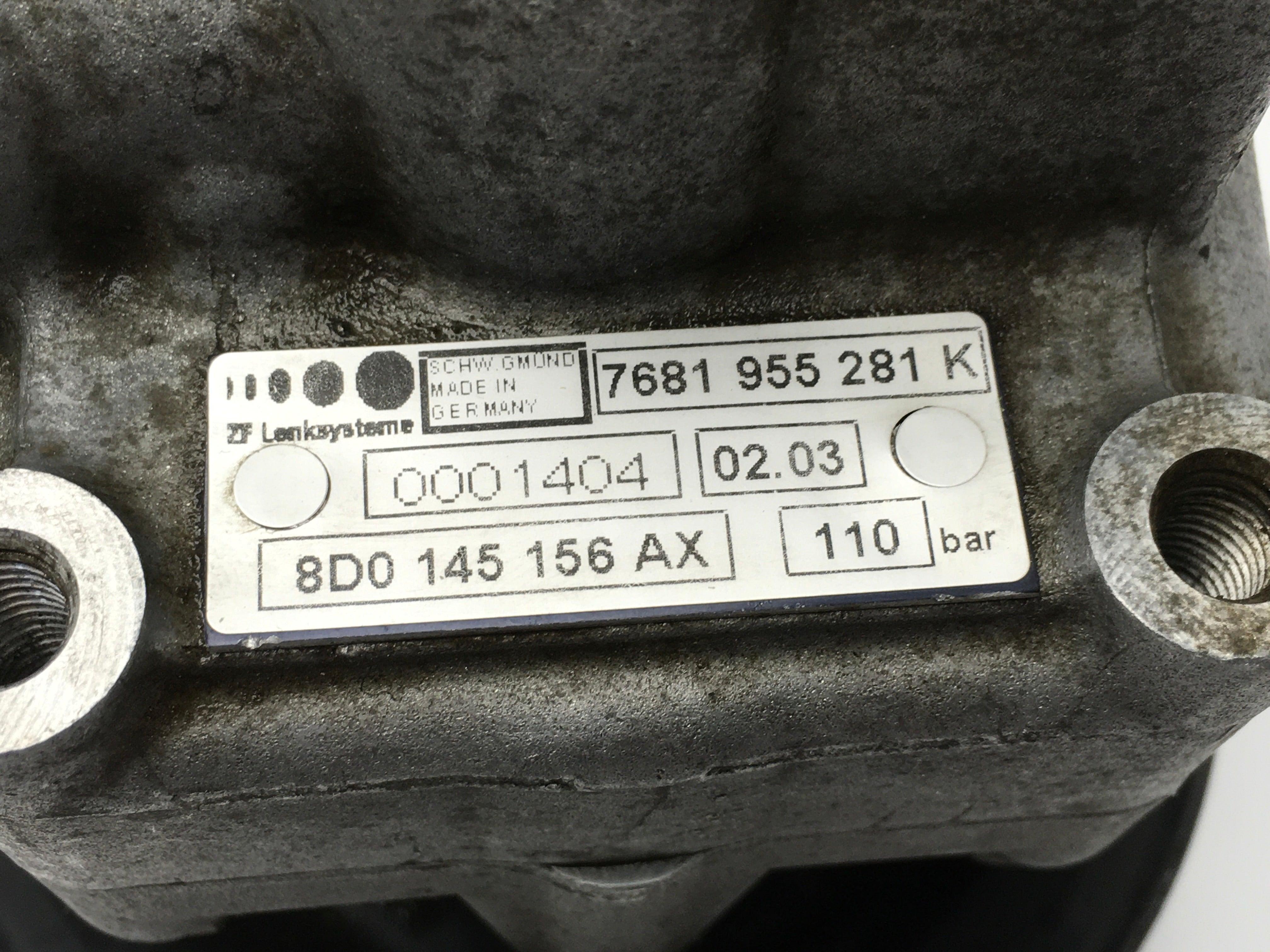 Bomba dirección VW 8D0145156AX - AutoRR 8D0145156AX