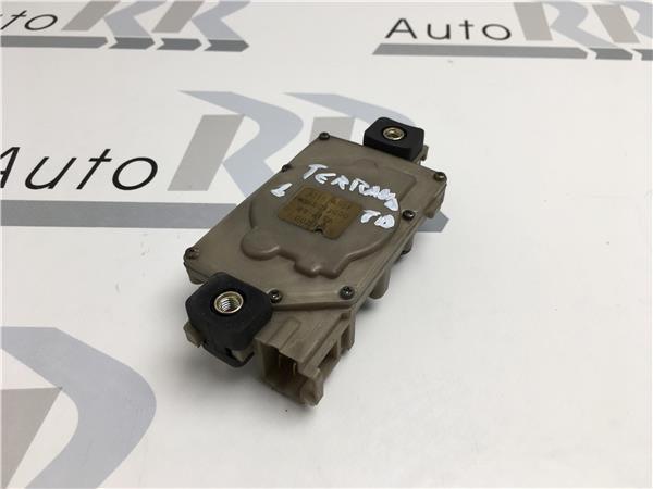Actuador puerta trasera Terrano I - 8255083g00