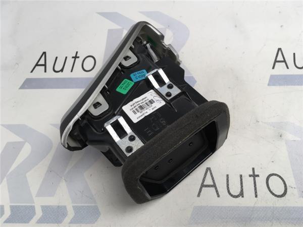 Aireador izquierdo Nissan Qashqai J11 - 687614EH0A