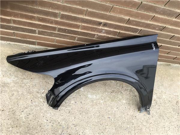 Aleta izquierda Volvo C30 - 