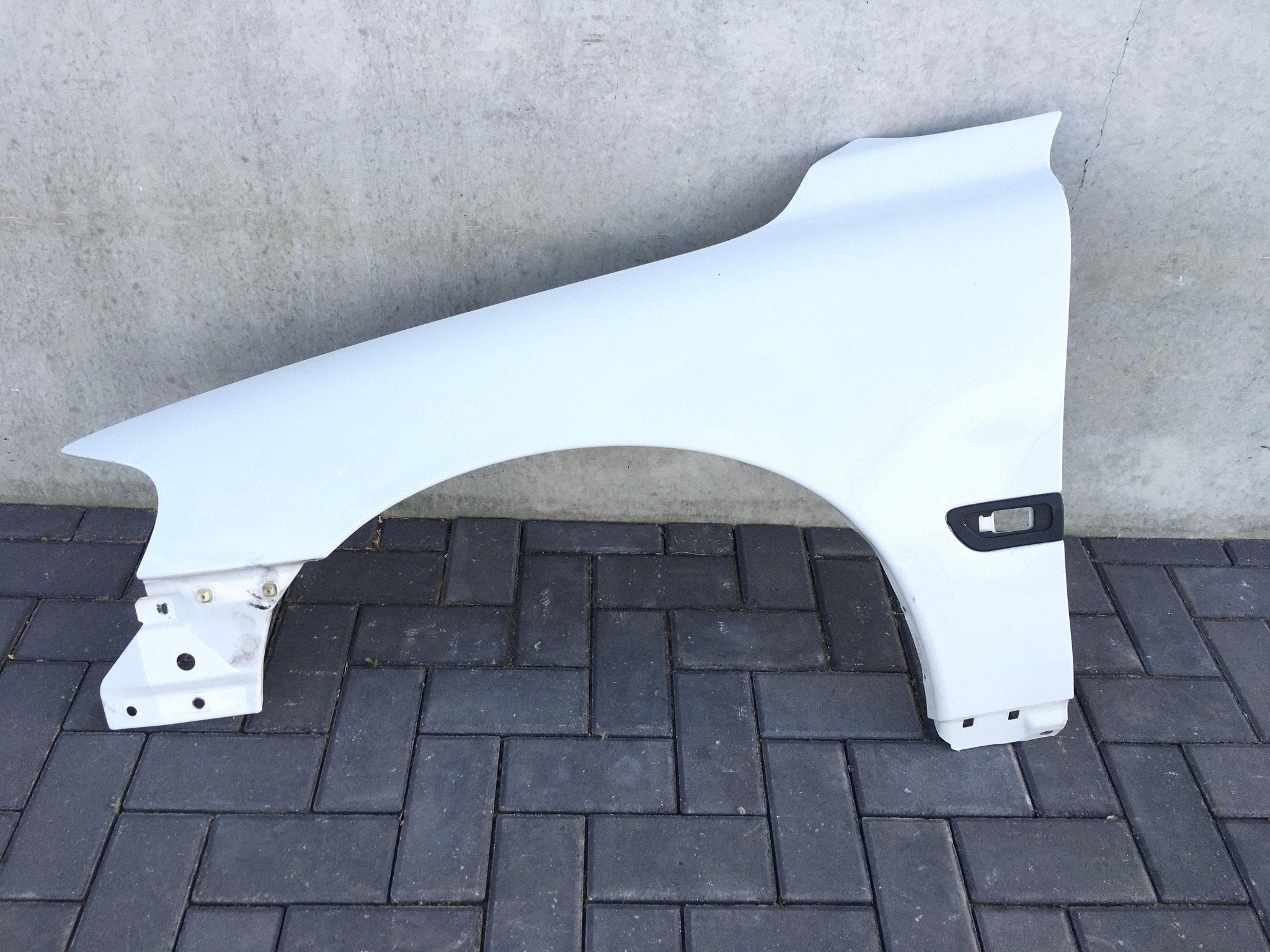 Aleta izquierda Volvo S60 I - 30796492