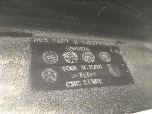 Aletín trasero izquierdo Jeep Cherokee K - 65620k