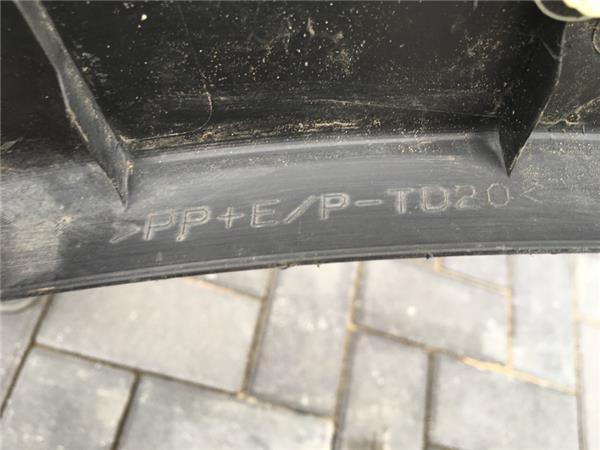 Aletin trasero izquierdo Toyota Rav4 XA4 - 