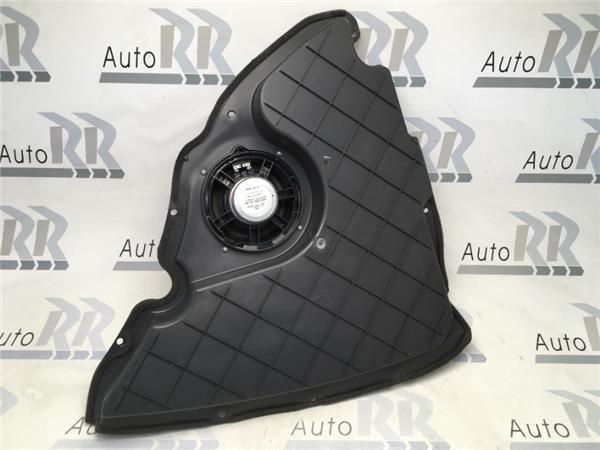 Altavoz trasero izquierdo VW Golf V